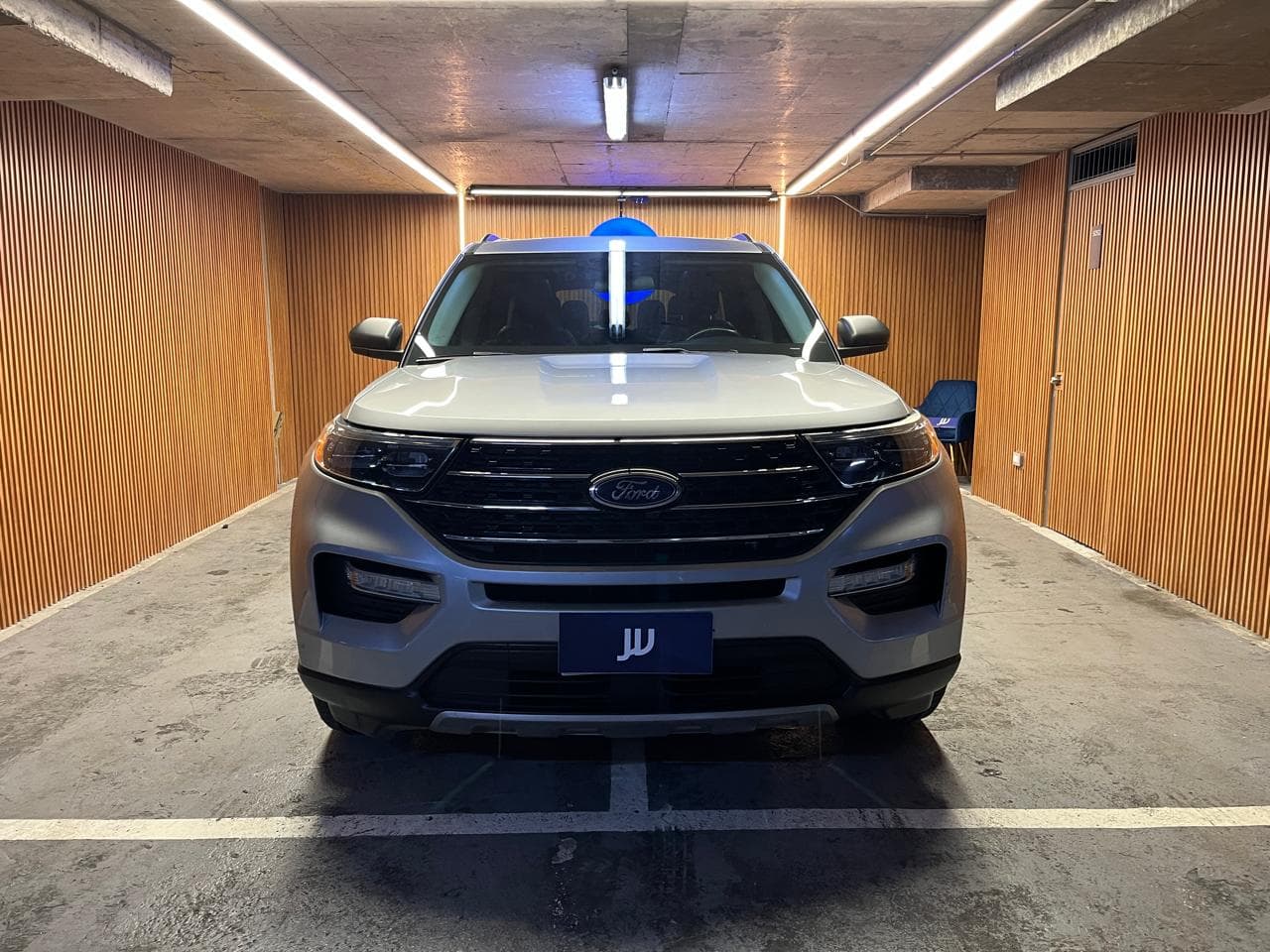 Ford Explorer - miniatura 2