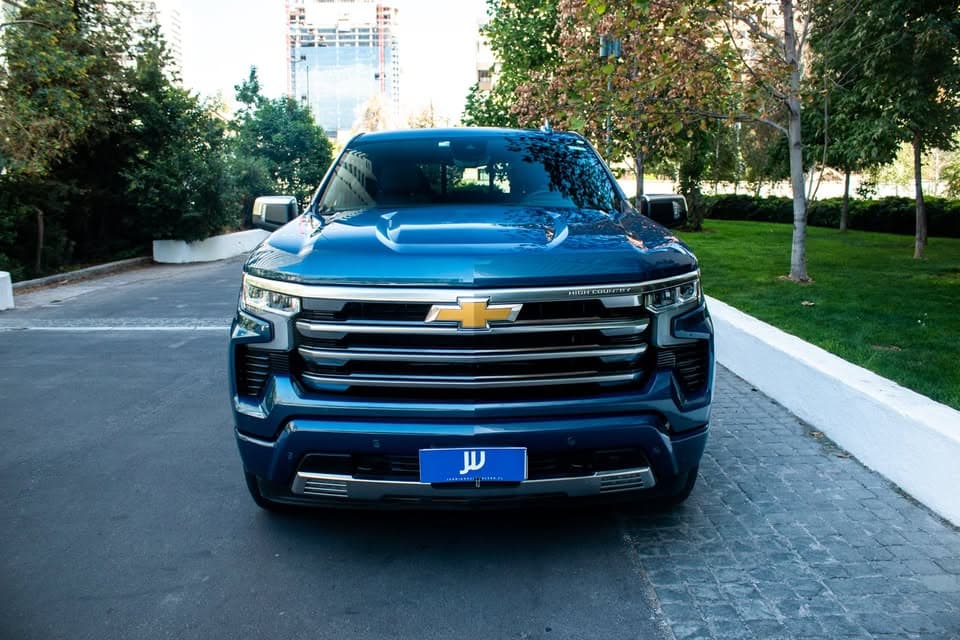 Chevrolet Silverado - miniatura 2