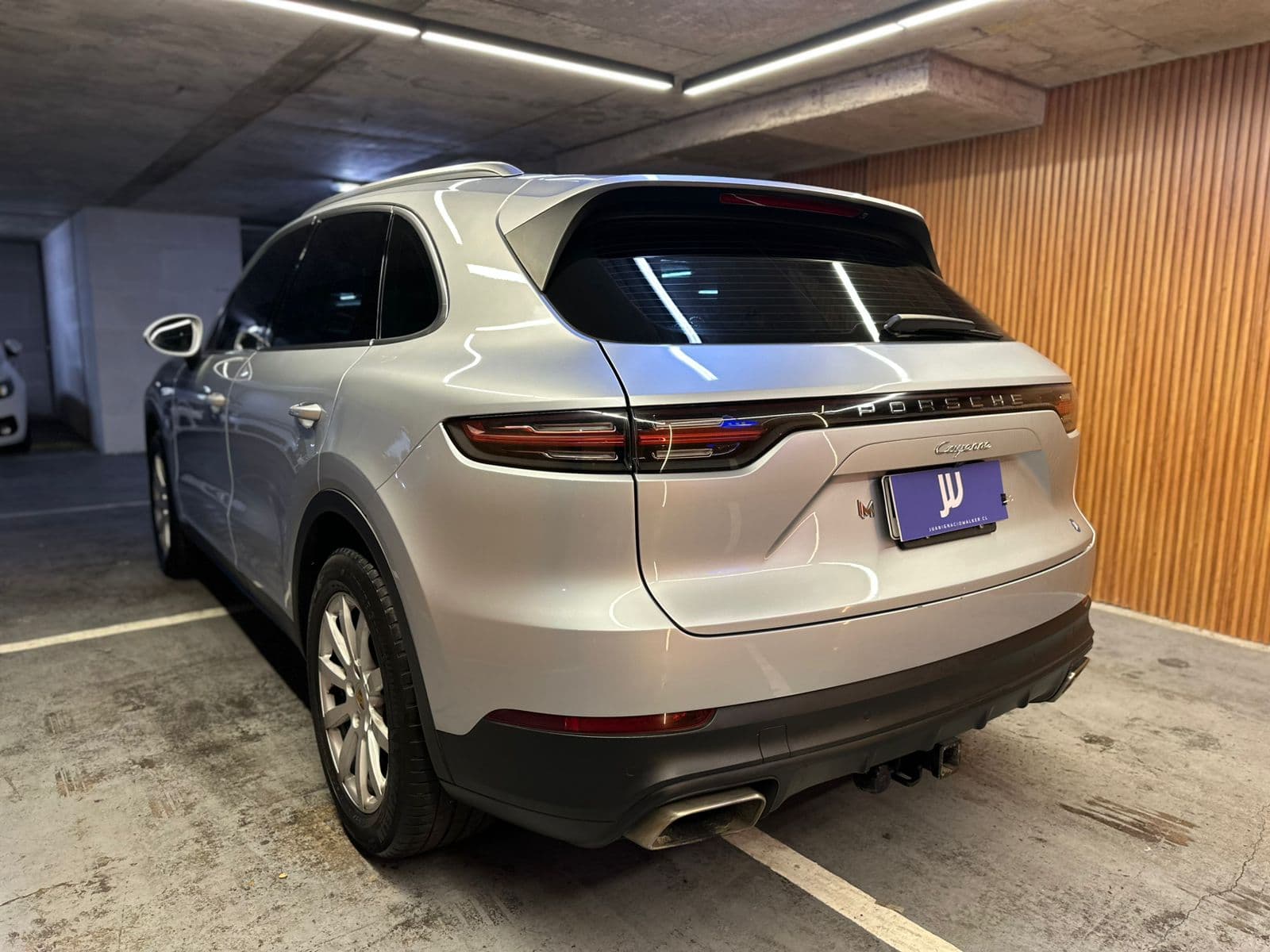 Porsche Cayenne - miniatura 4