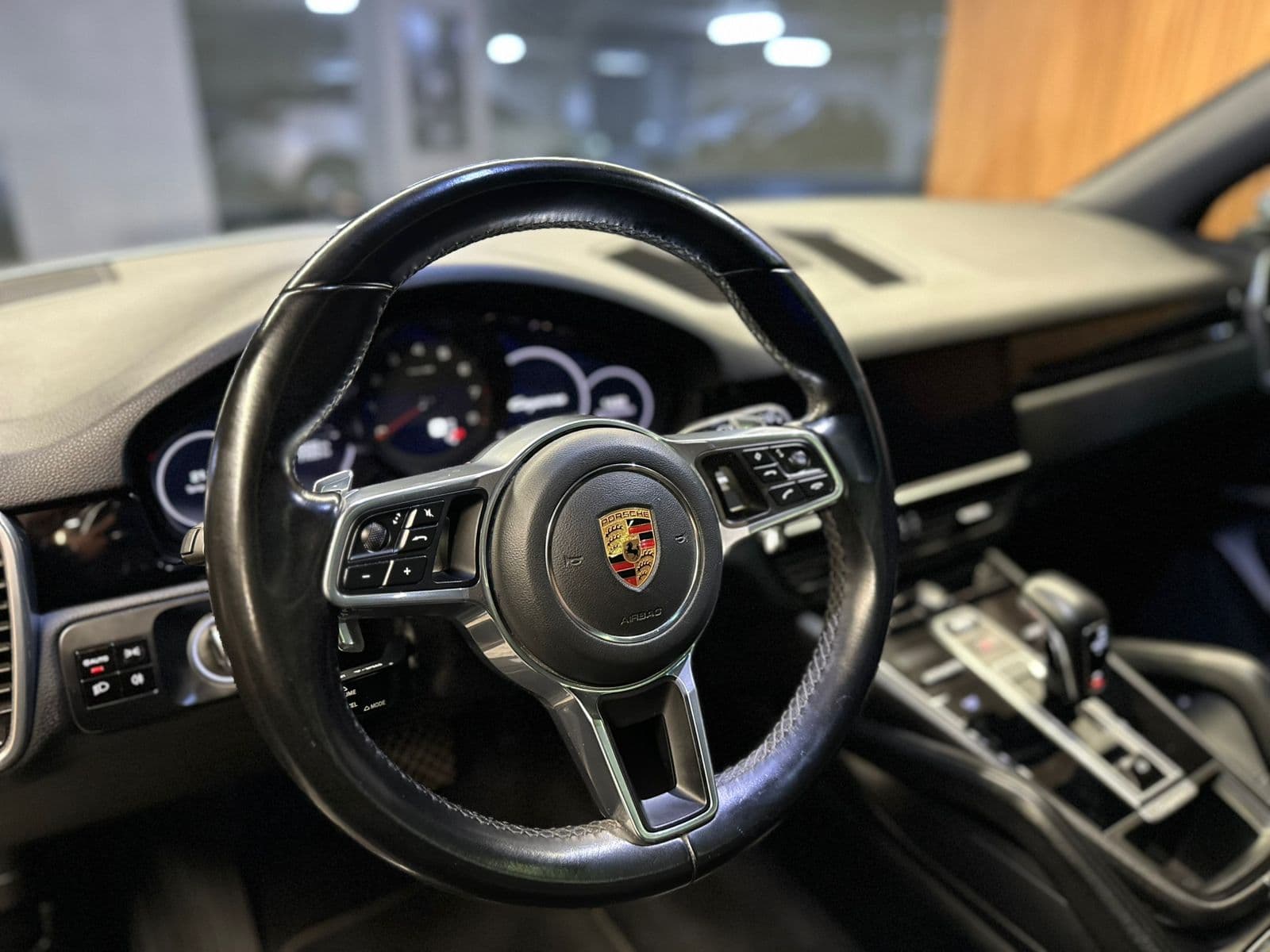 Porsche Cayenne - miniatura 8