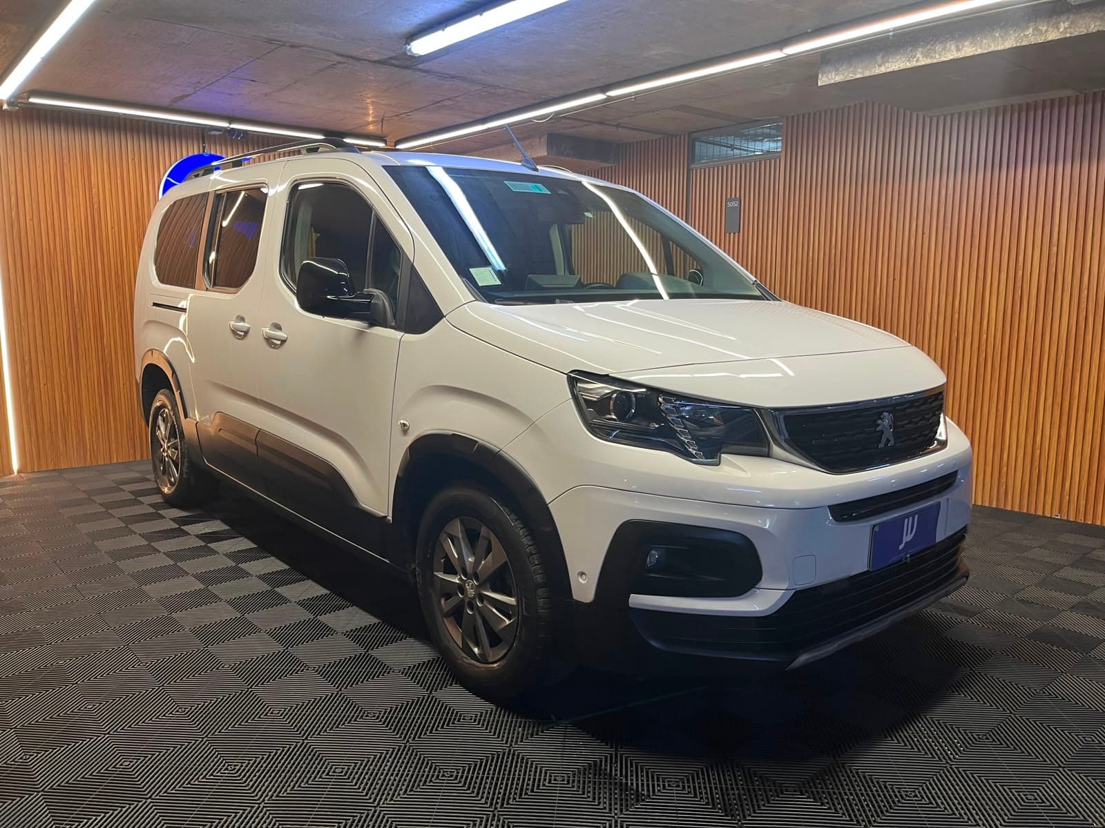 Peugeot Rifter - miniatura 3
