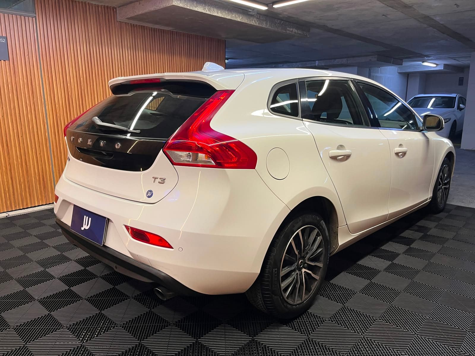 Volvo V40 - miniatura 4