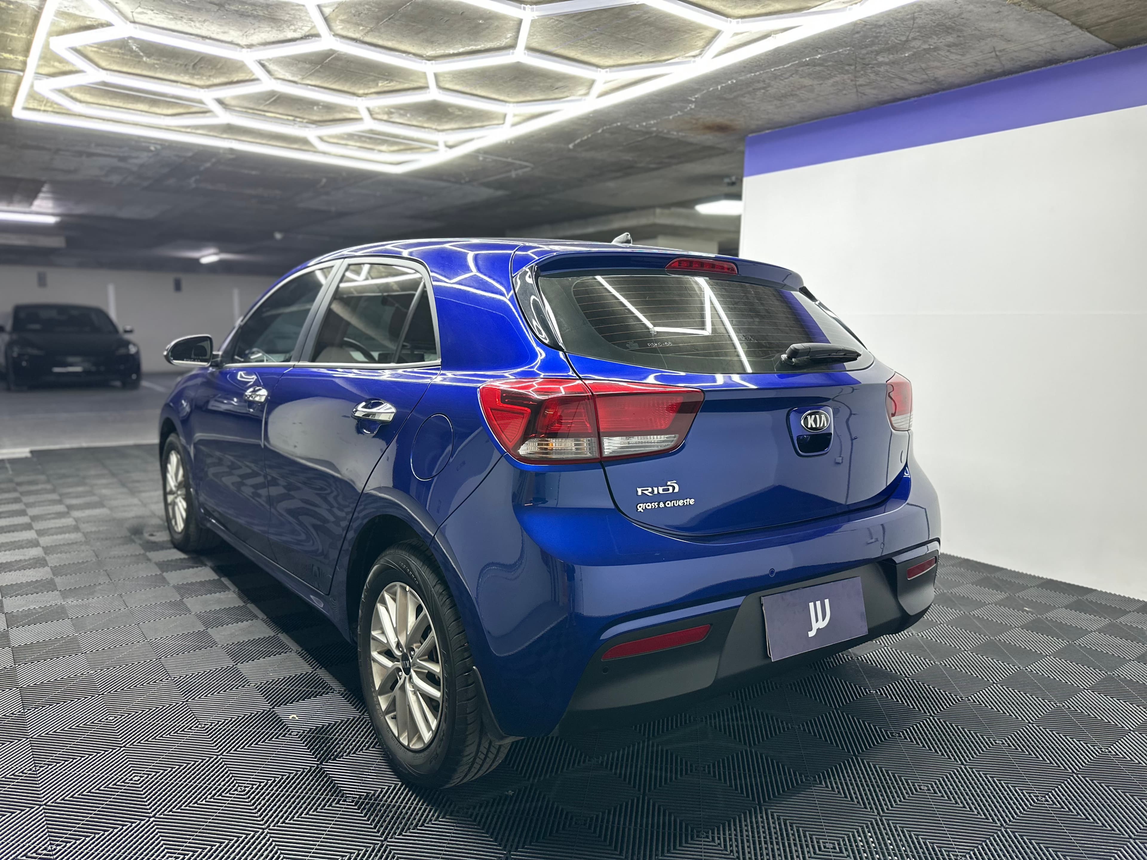Kia Rio 5 - miniatura 4