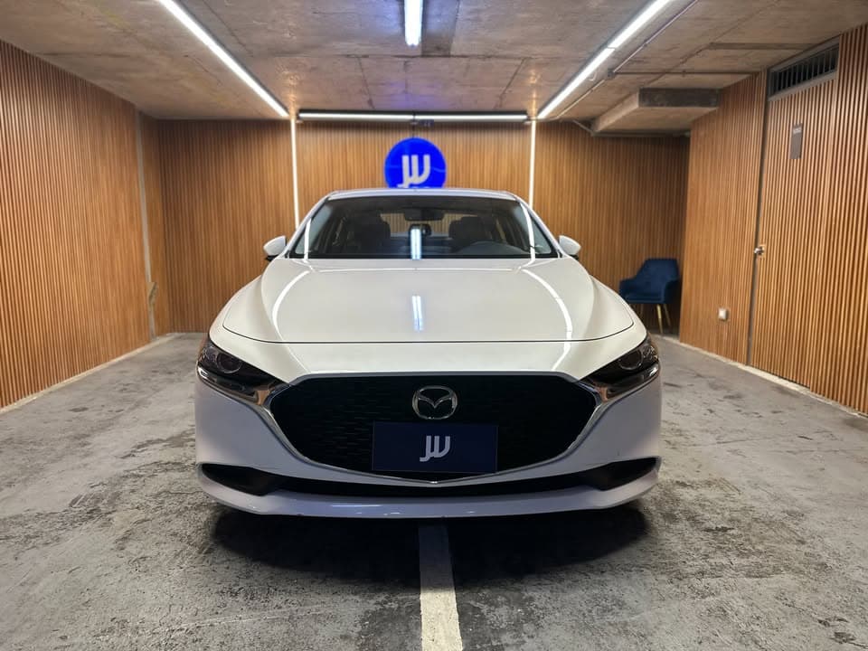 Mazda 3 sedan - miniatura 2