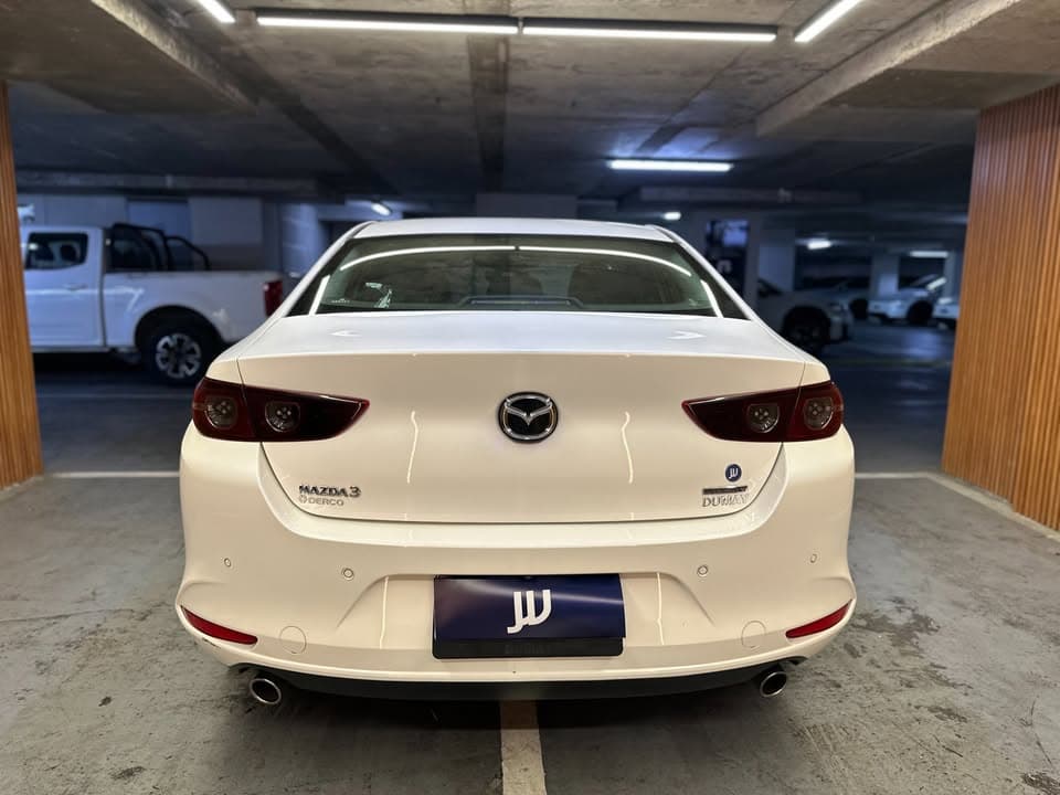 Mazda 3 sedan - miniatura 5