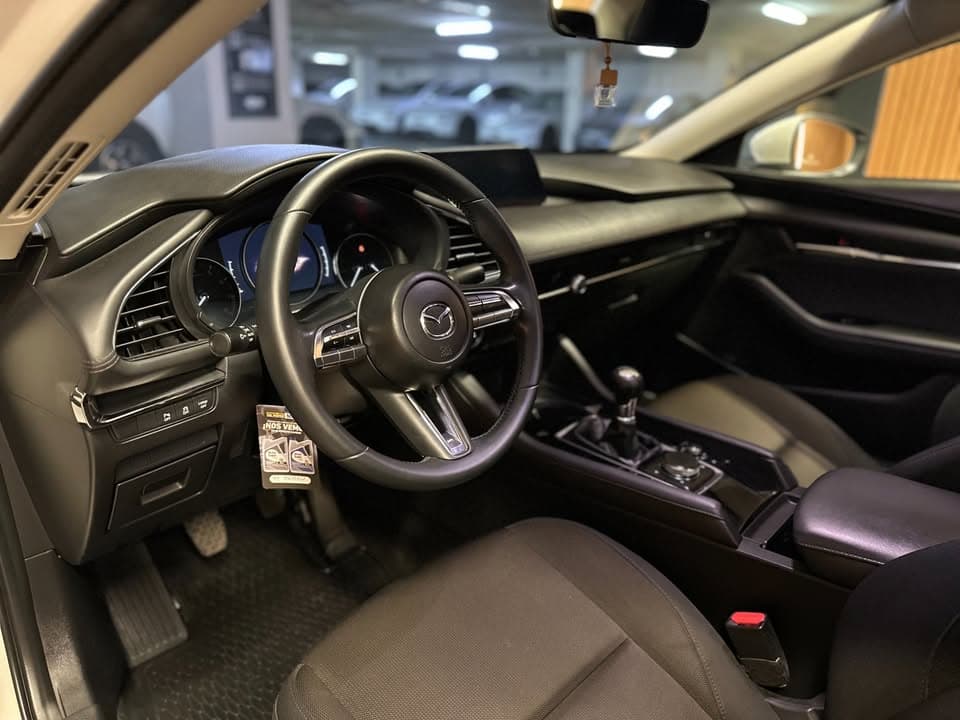 Mazda 3 sedan - miniatura 7