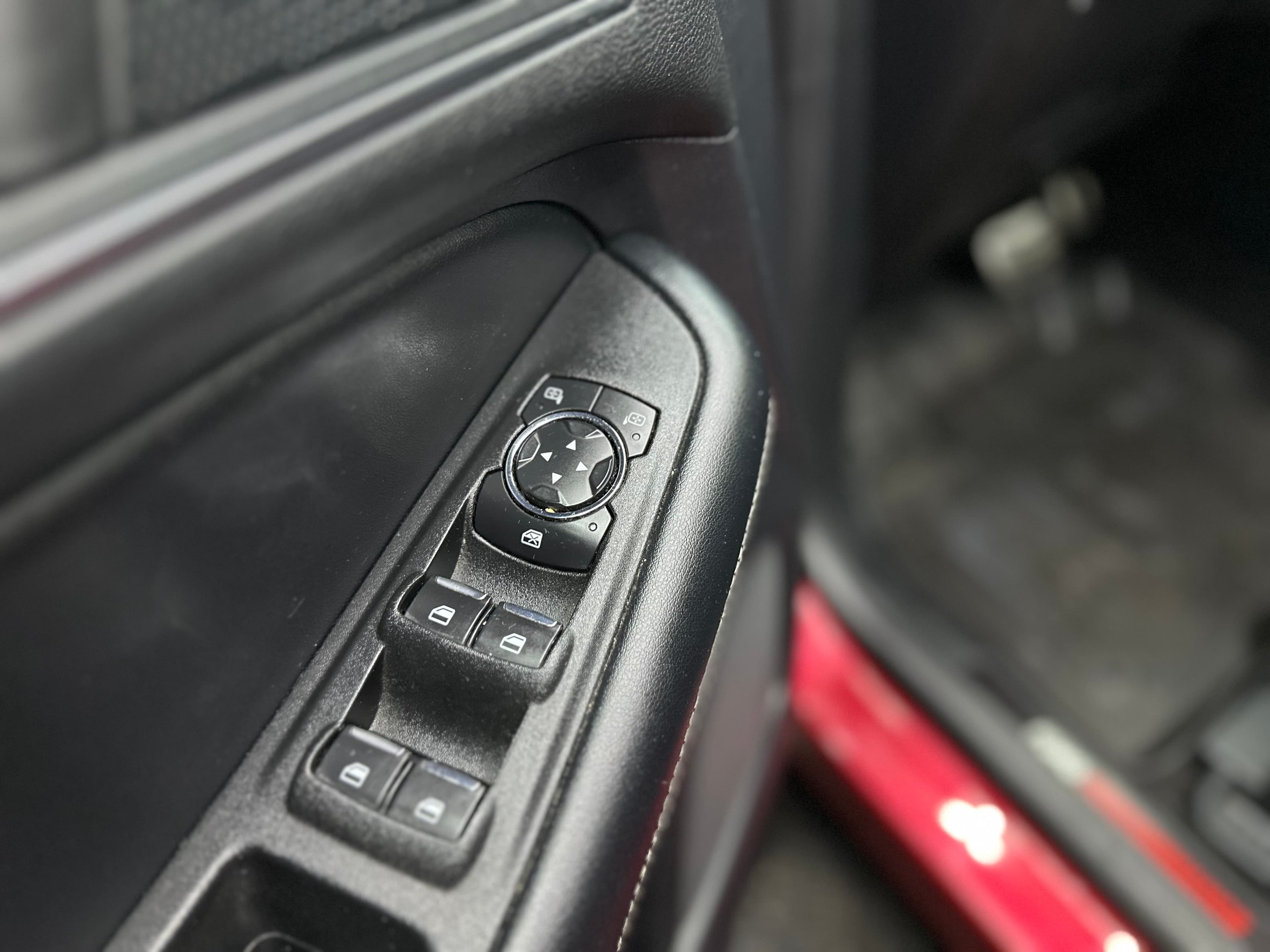 Ford Edge - miniatura 8