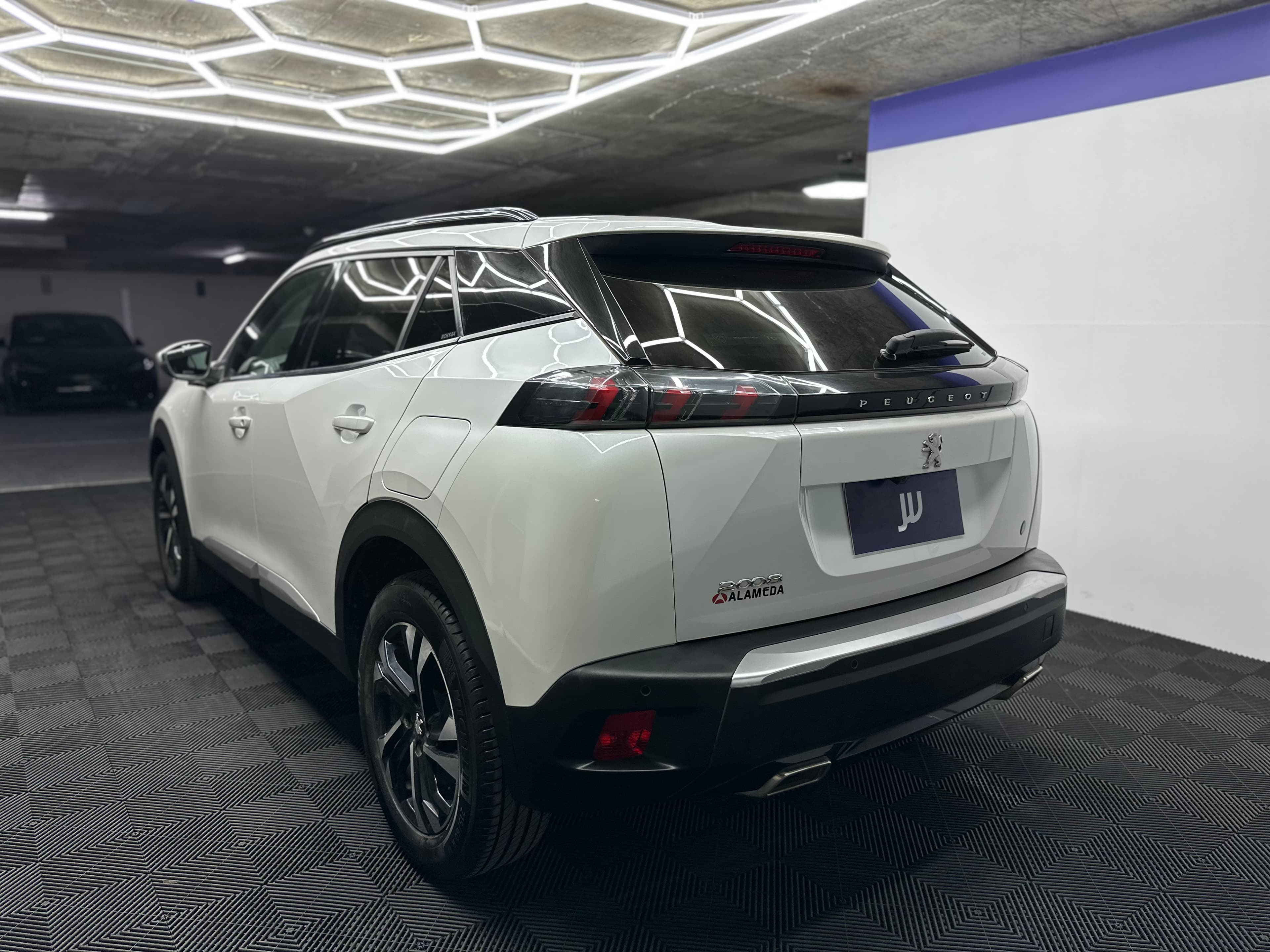 Peugeot 2008 - miniatura 4