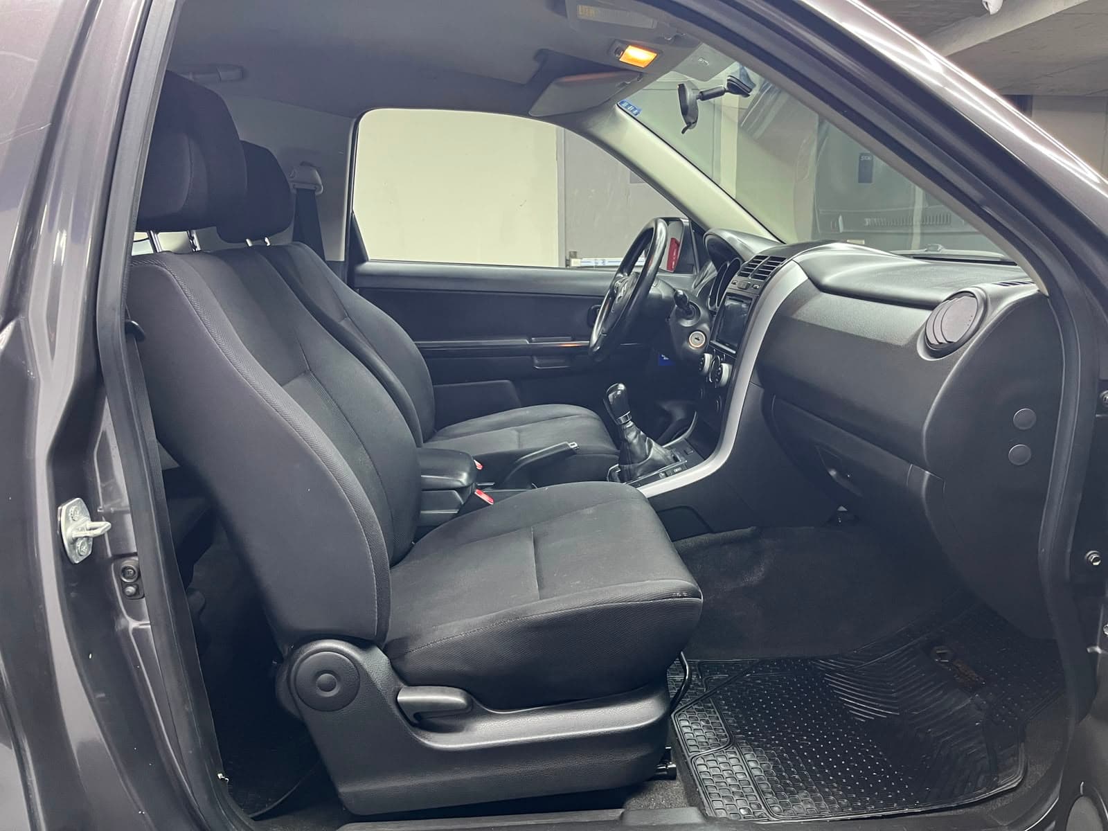 Suzuki Grand vitara - miniatura 11