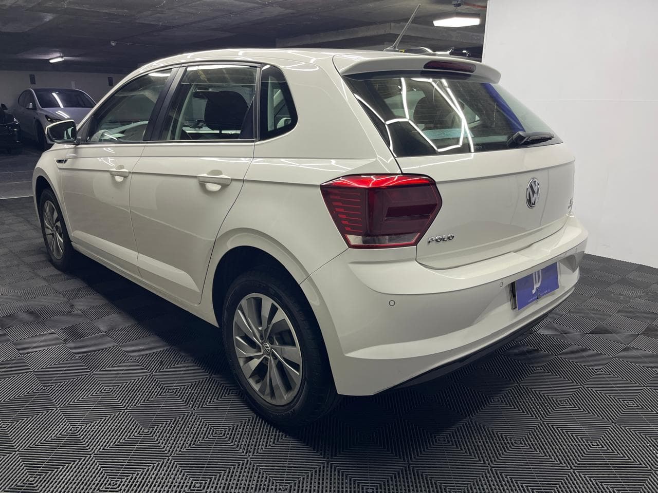 Volkswagen Polo - miniatura 4