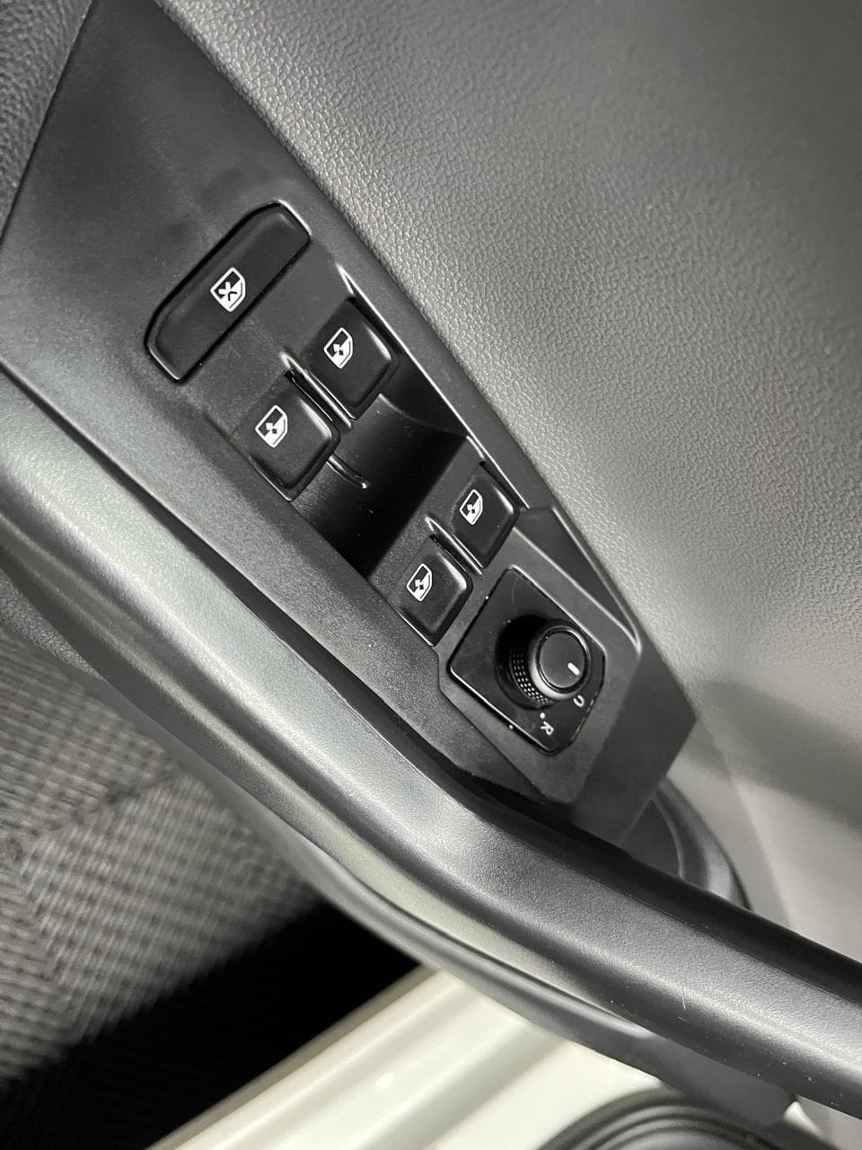 Volkswagen Polo - miniatura 12