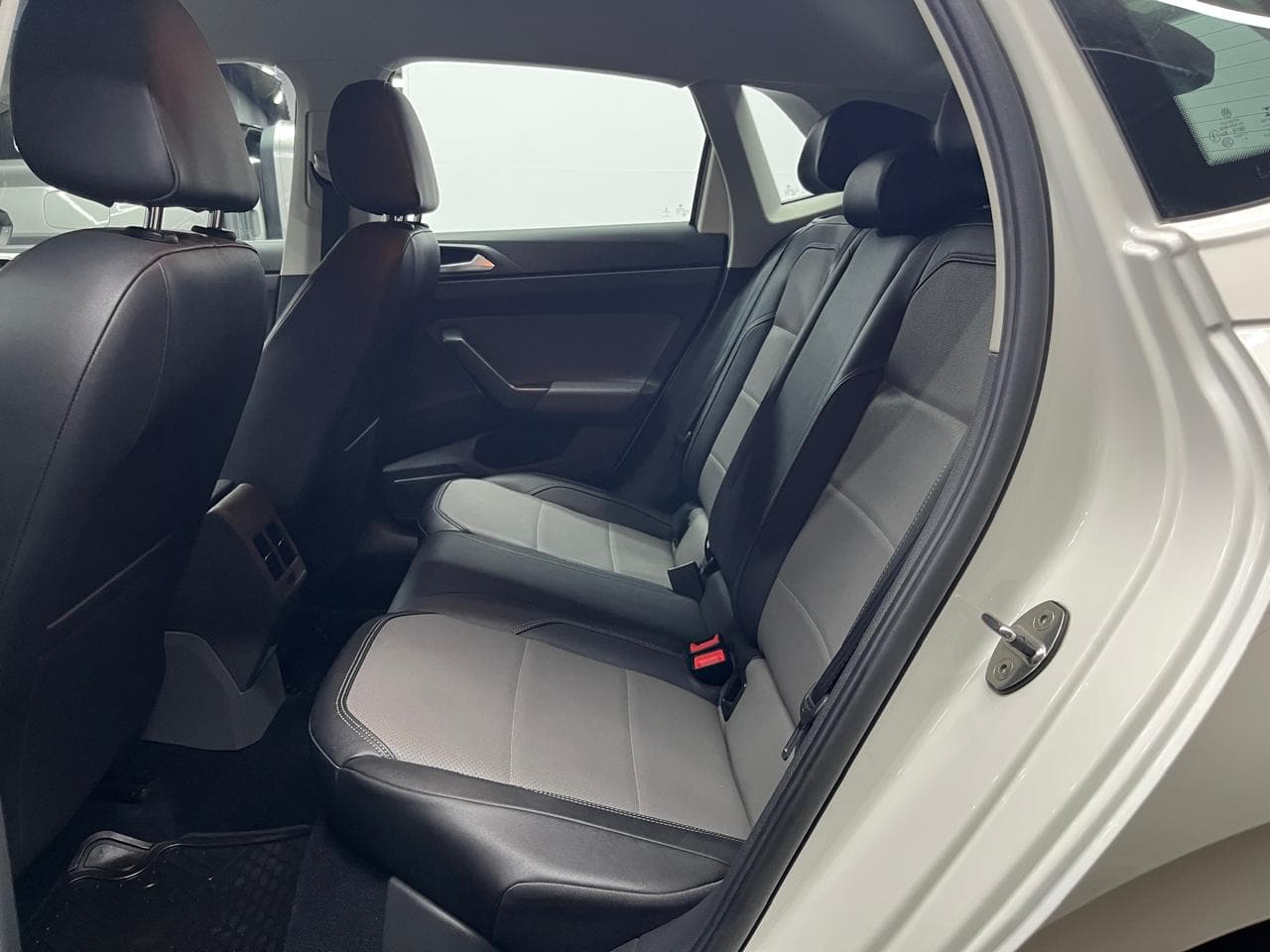 Volkswagen Polo - miniatura 13