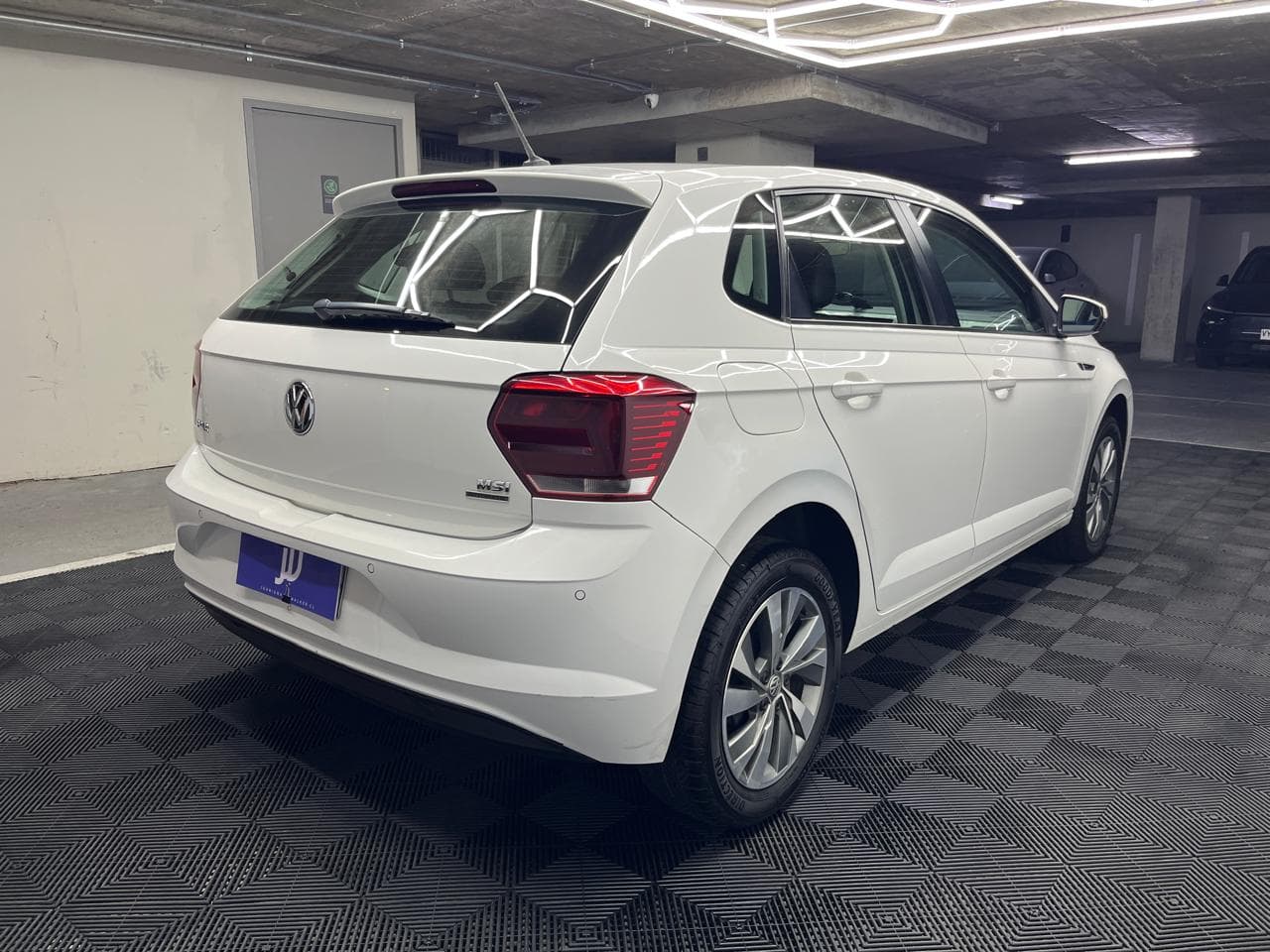 Volkswagen Polo - miniatura 6