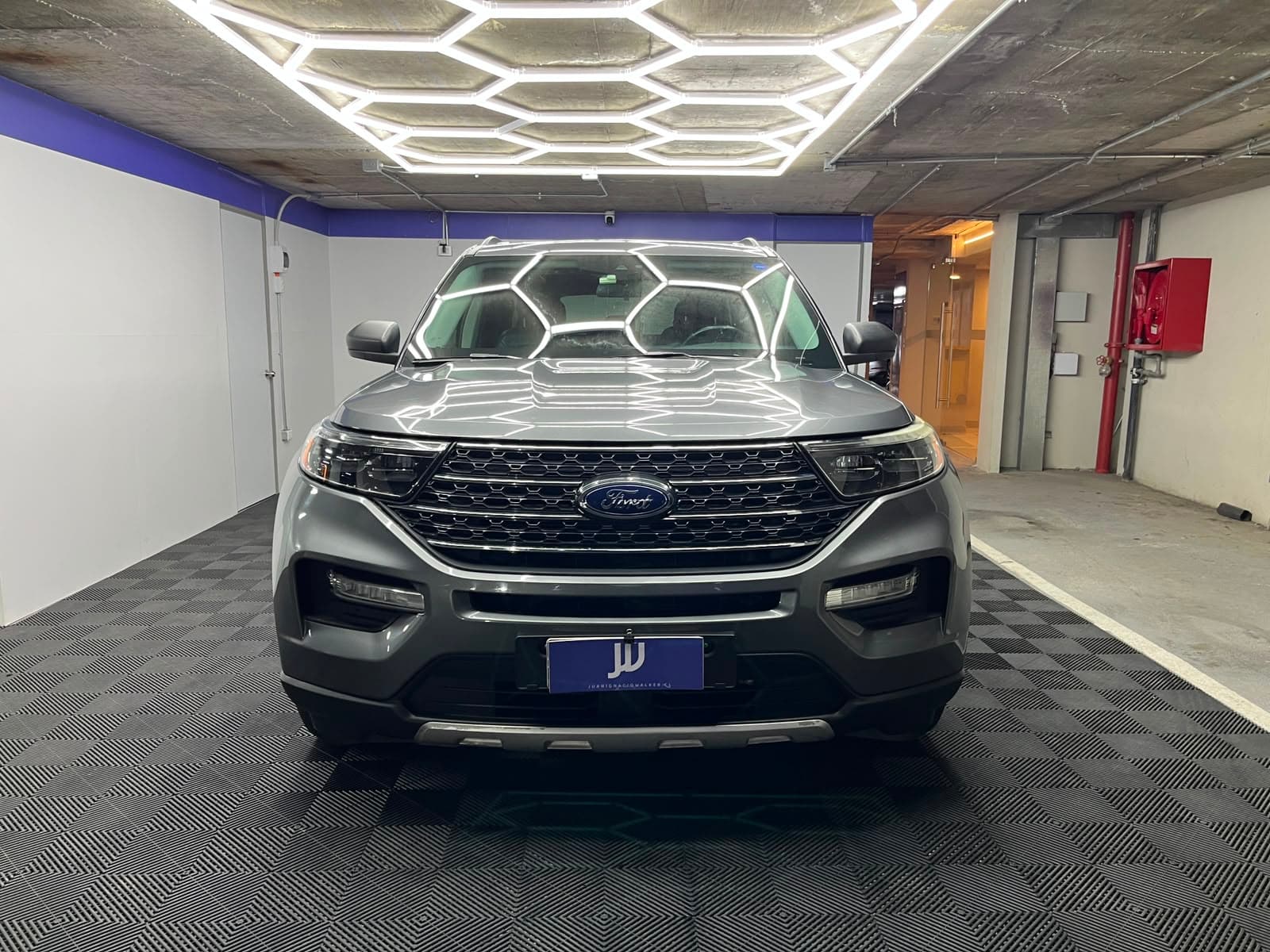 Ford Explorer - miniatura 2