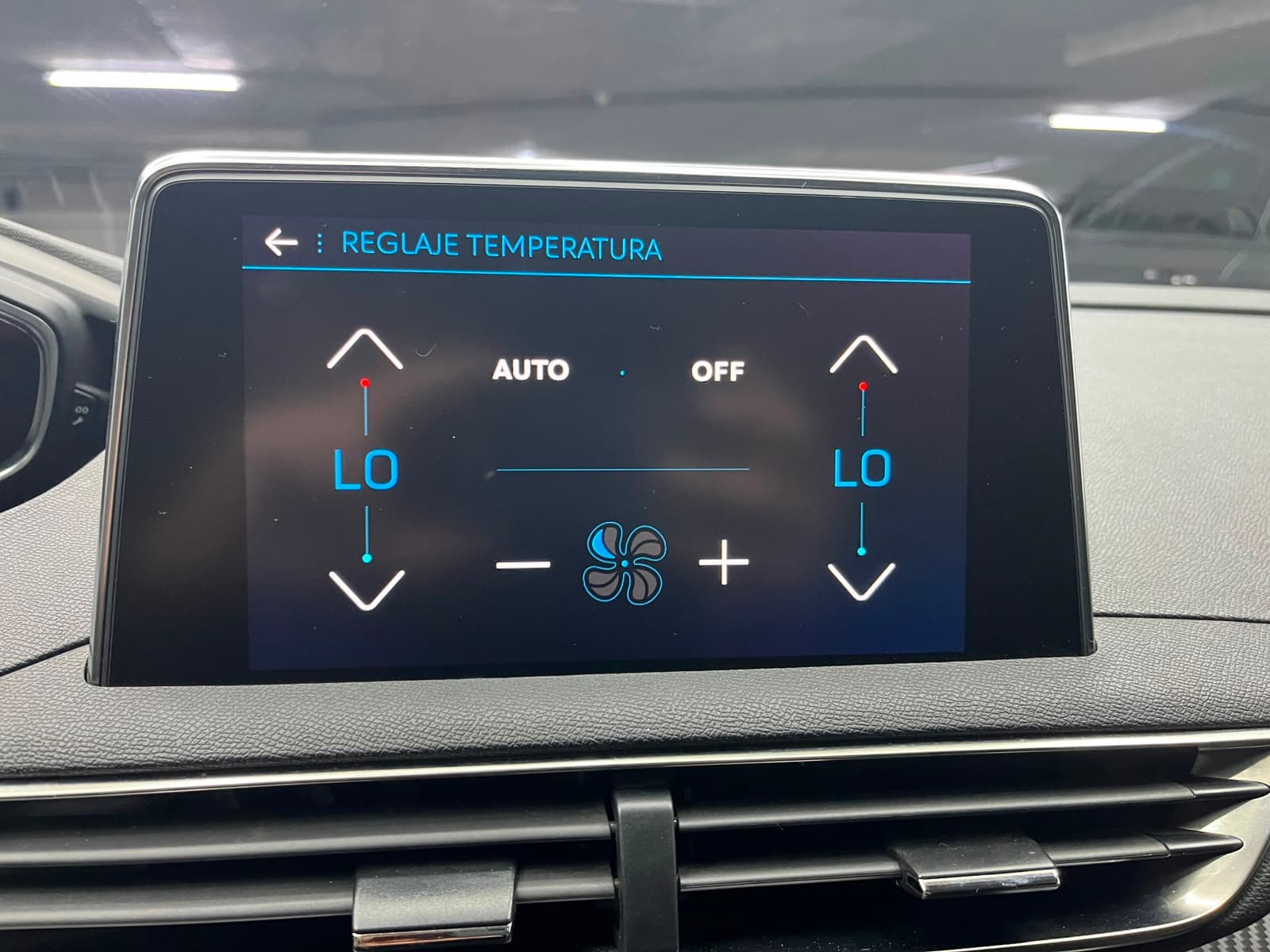 Peugeot 5008 - miniatura 10