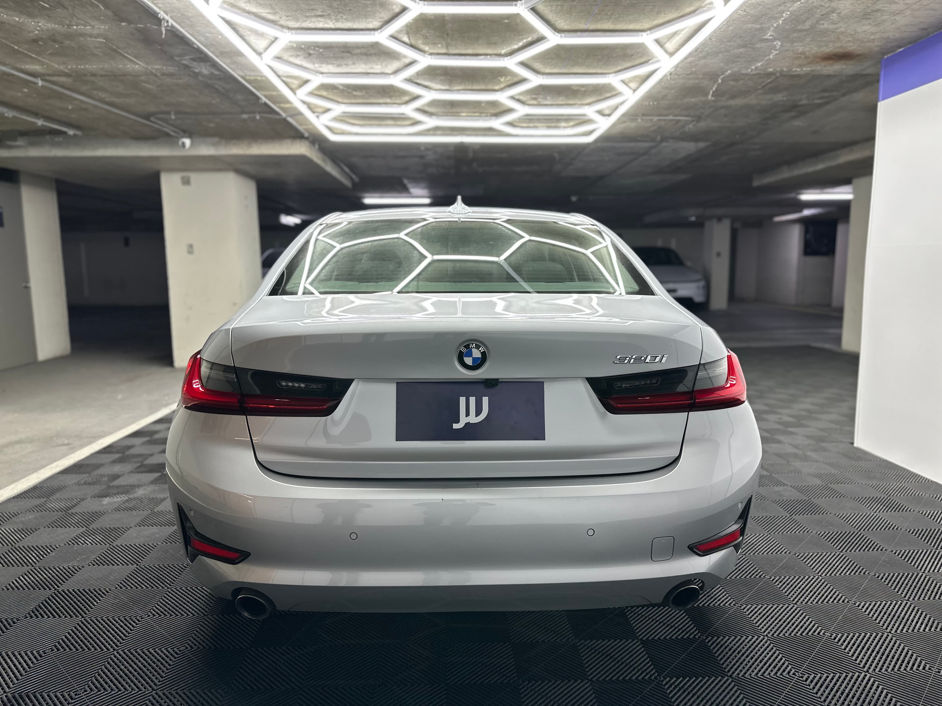 Bmw 320i - miniatura 5