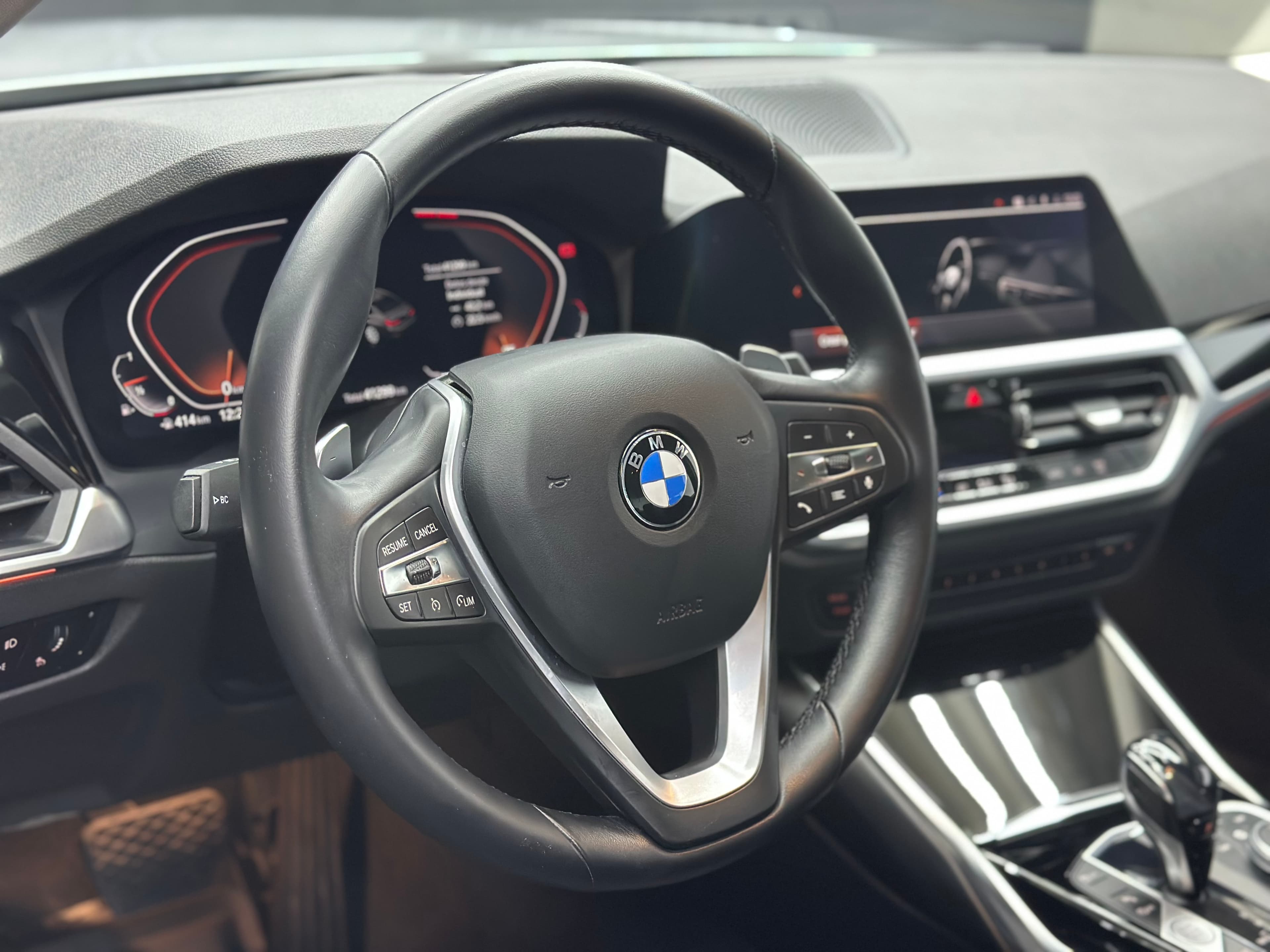 Bmw 320i - miniatura 10