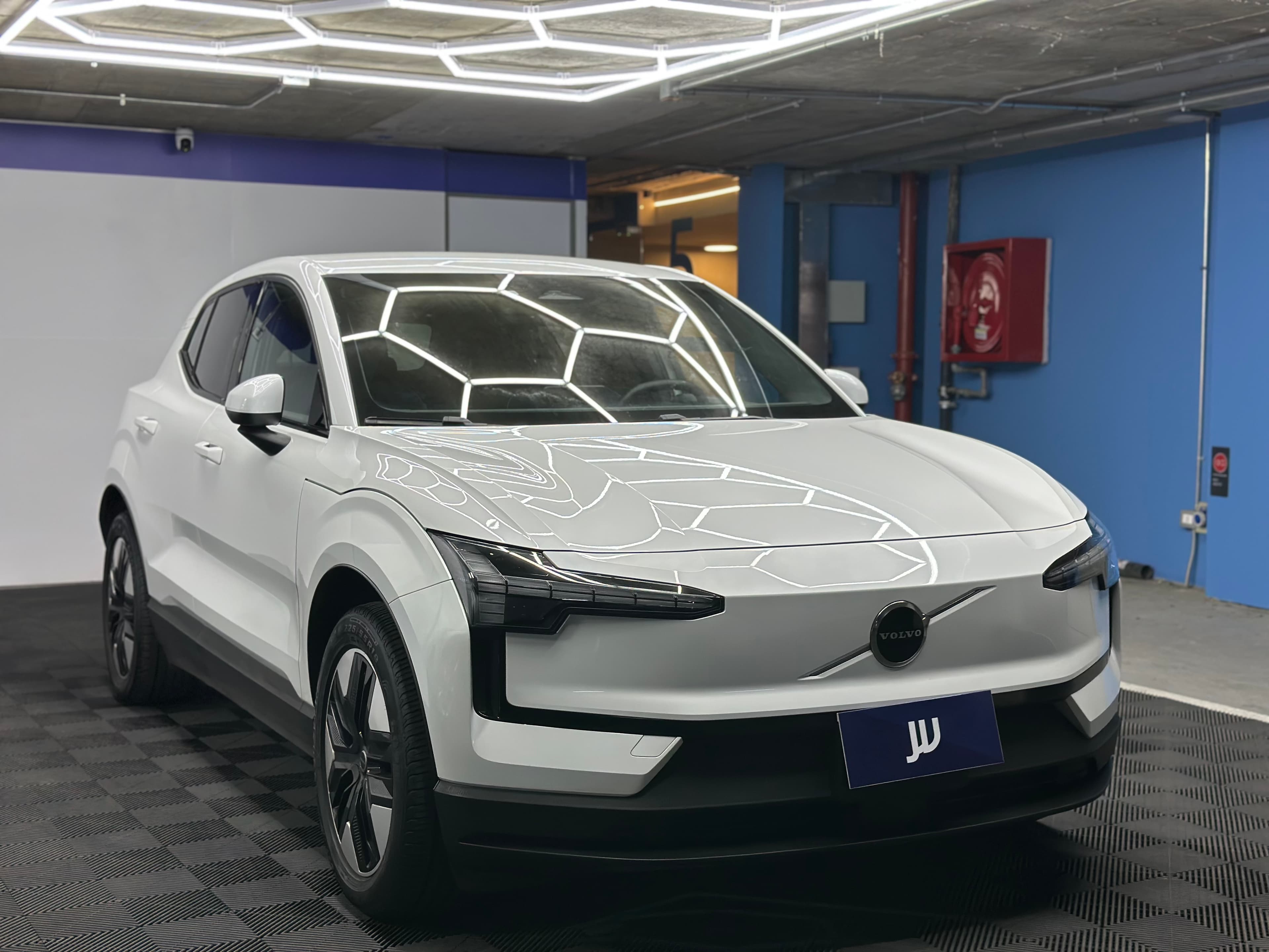 Volvo Ex30 - miniatura 3