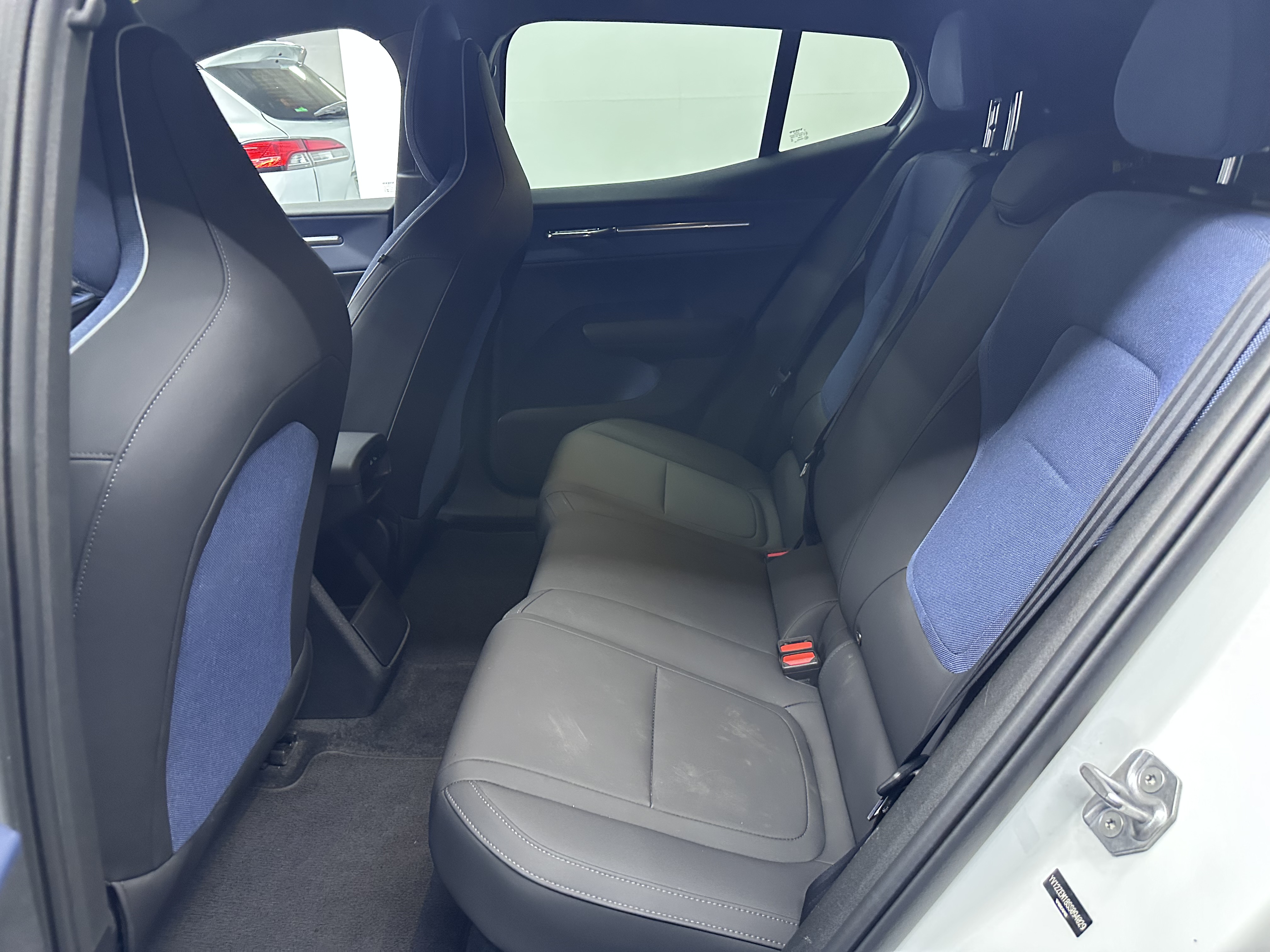 Volvo Ex30 - miniatura 11