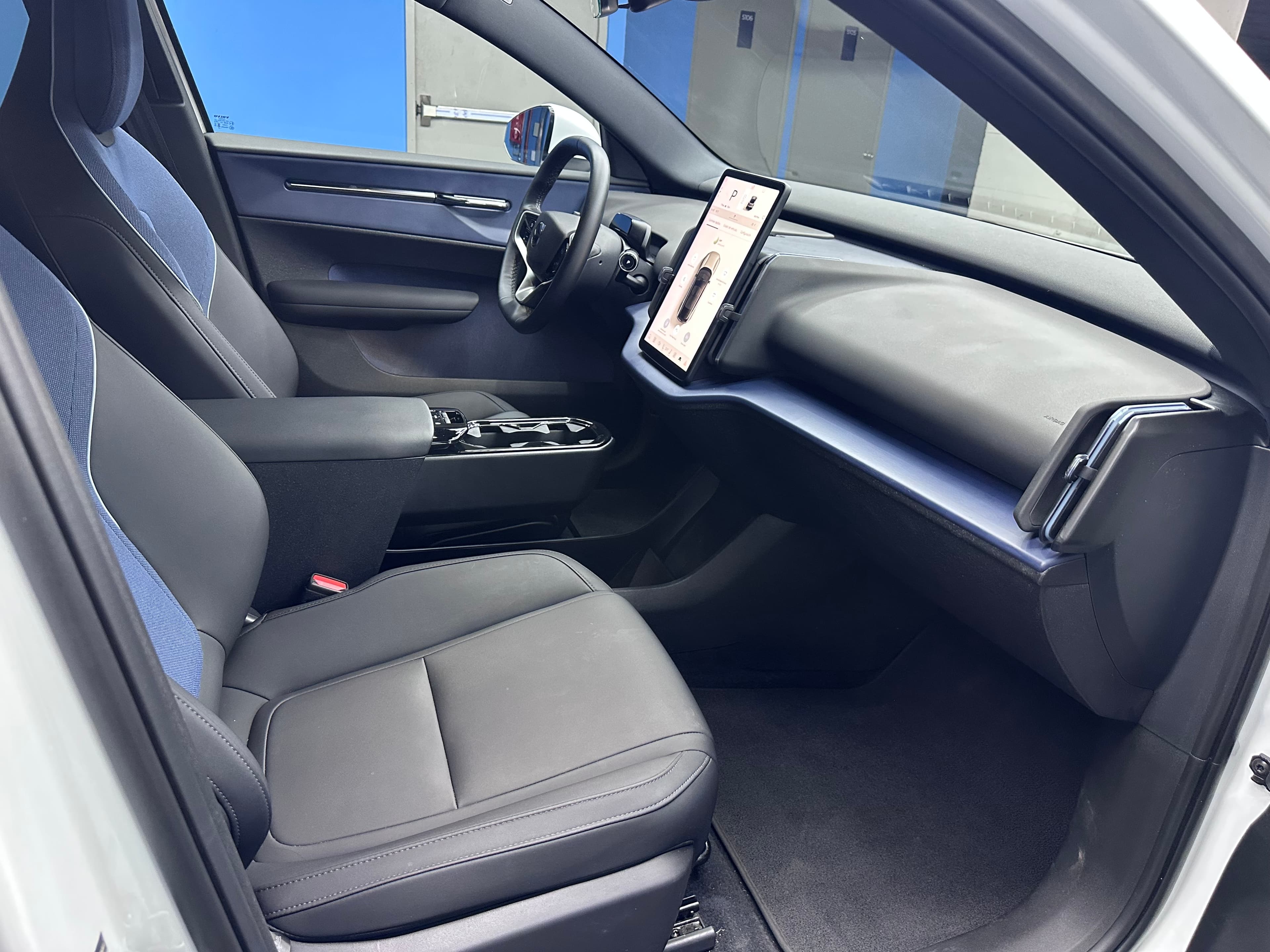 Volvo Ex30 - miniatura 14