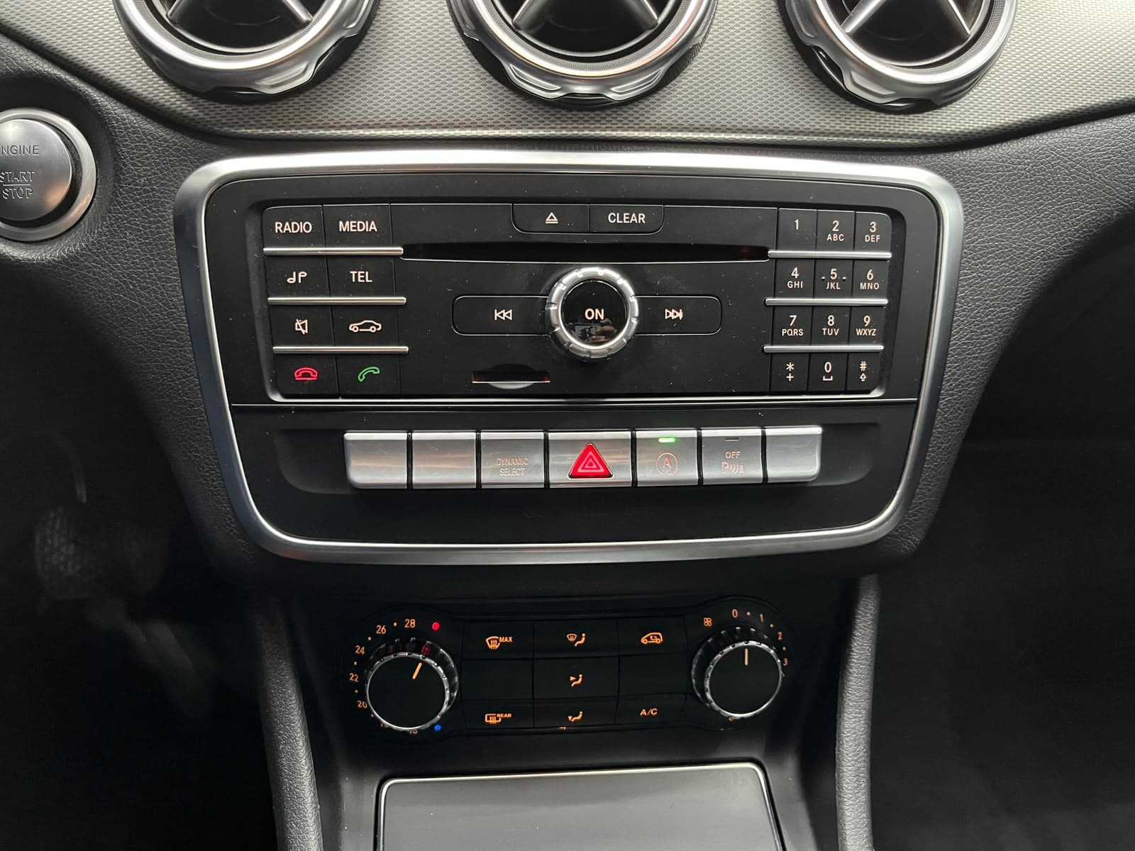 Mercedes-benz Gla 200 - miniatura 8