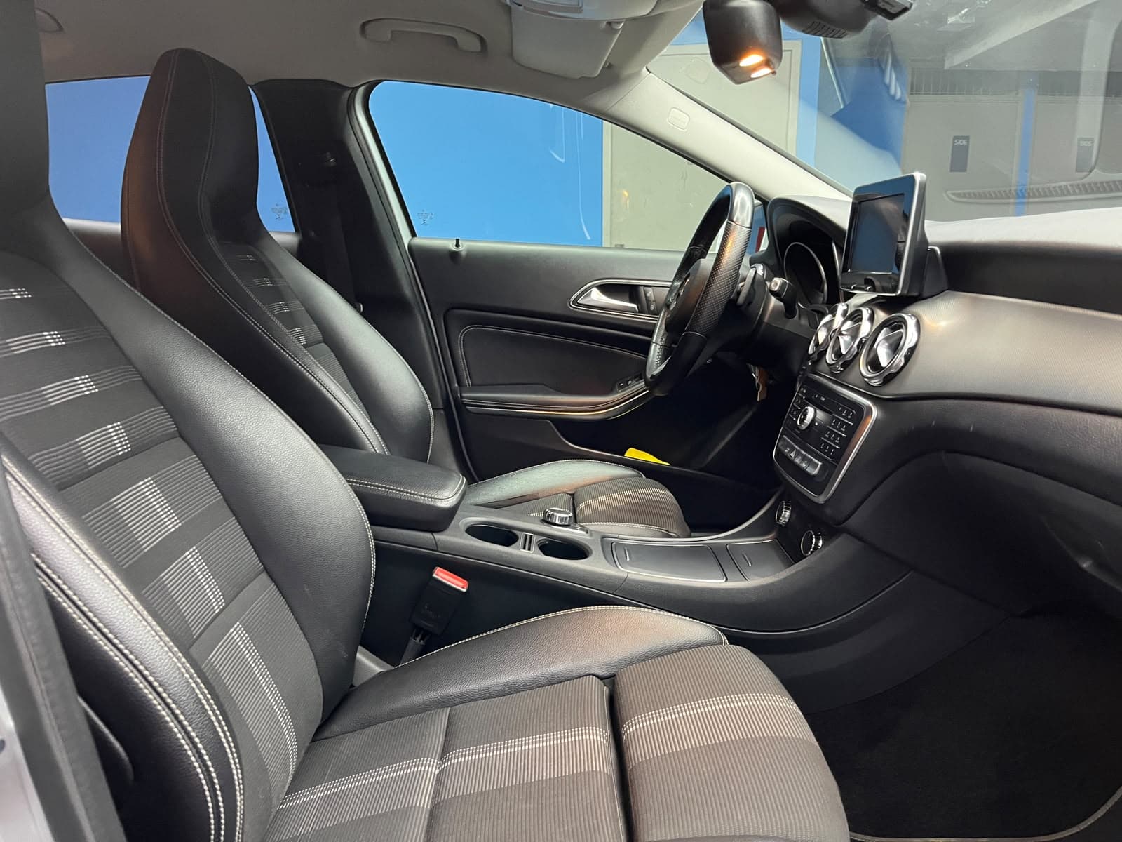 Mercedes-benz Gla 200 - miniatura 15