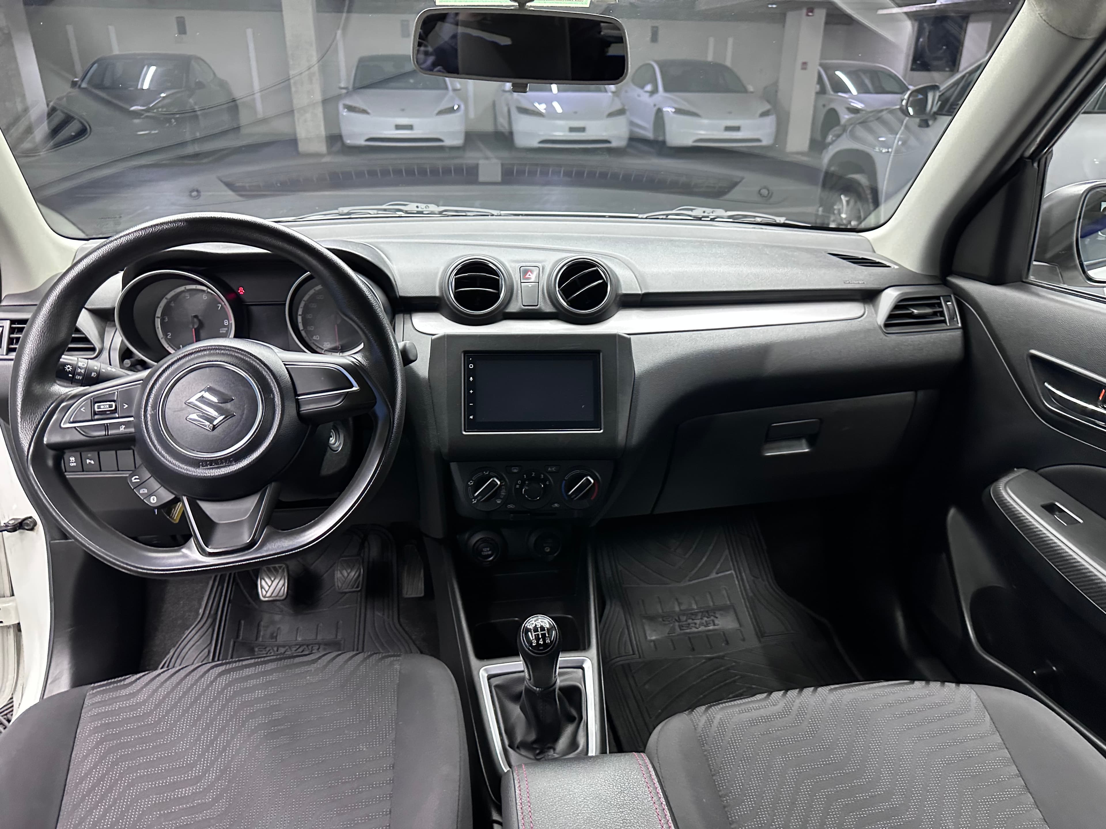 Suzuki Swift - miniatura 8