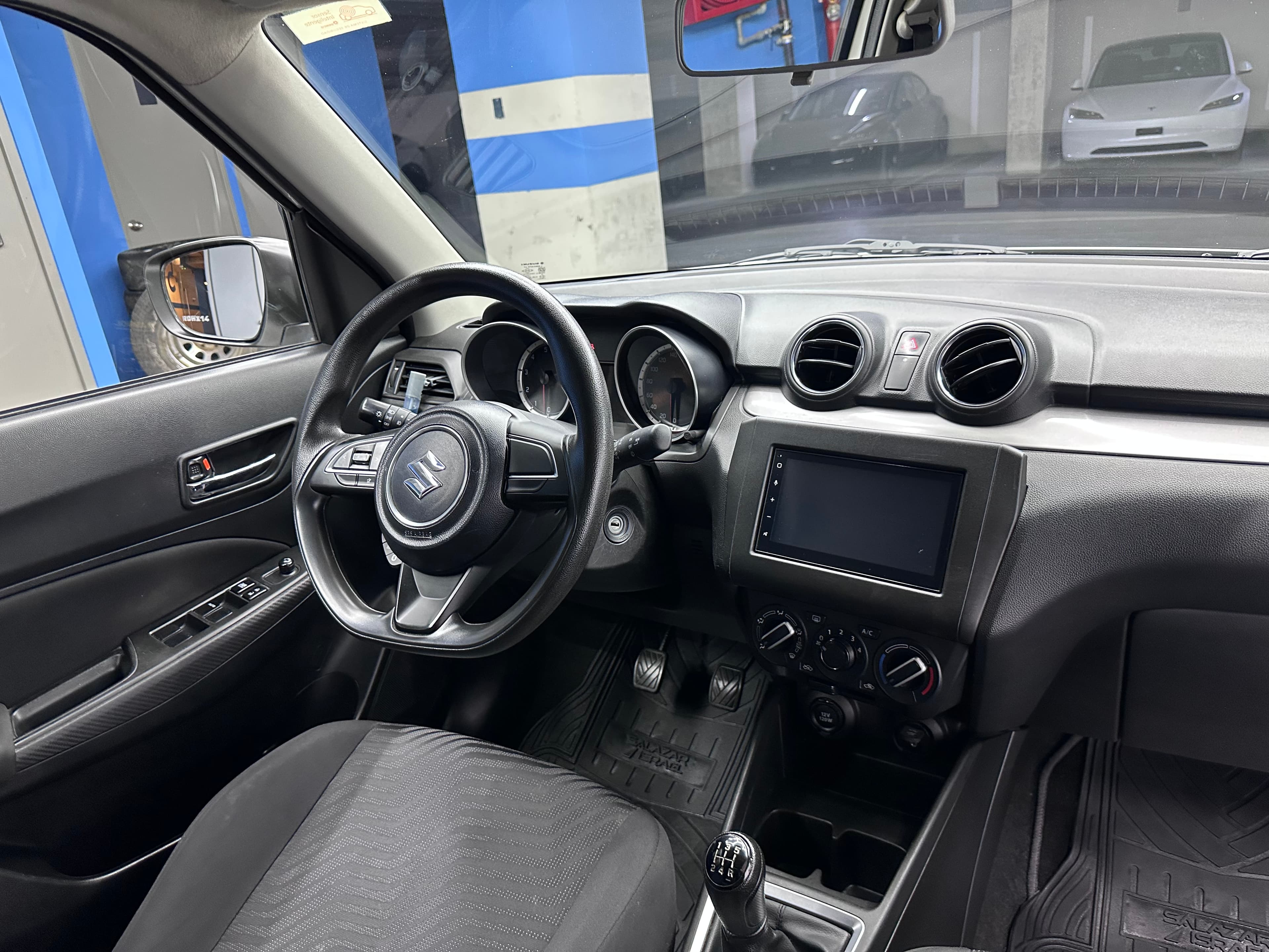 Suzuki Swift - miniatura 15