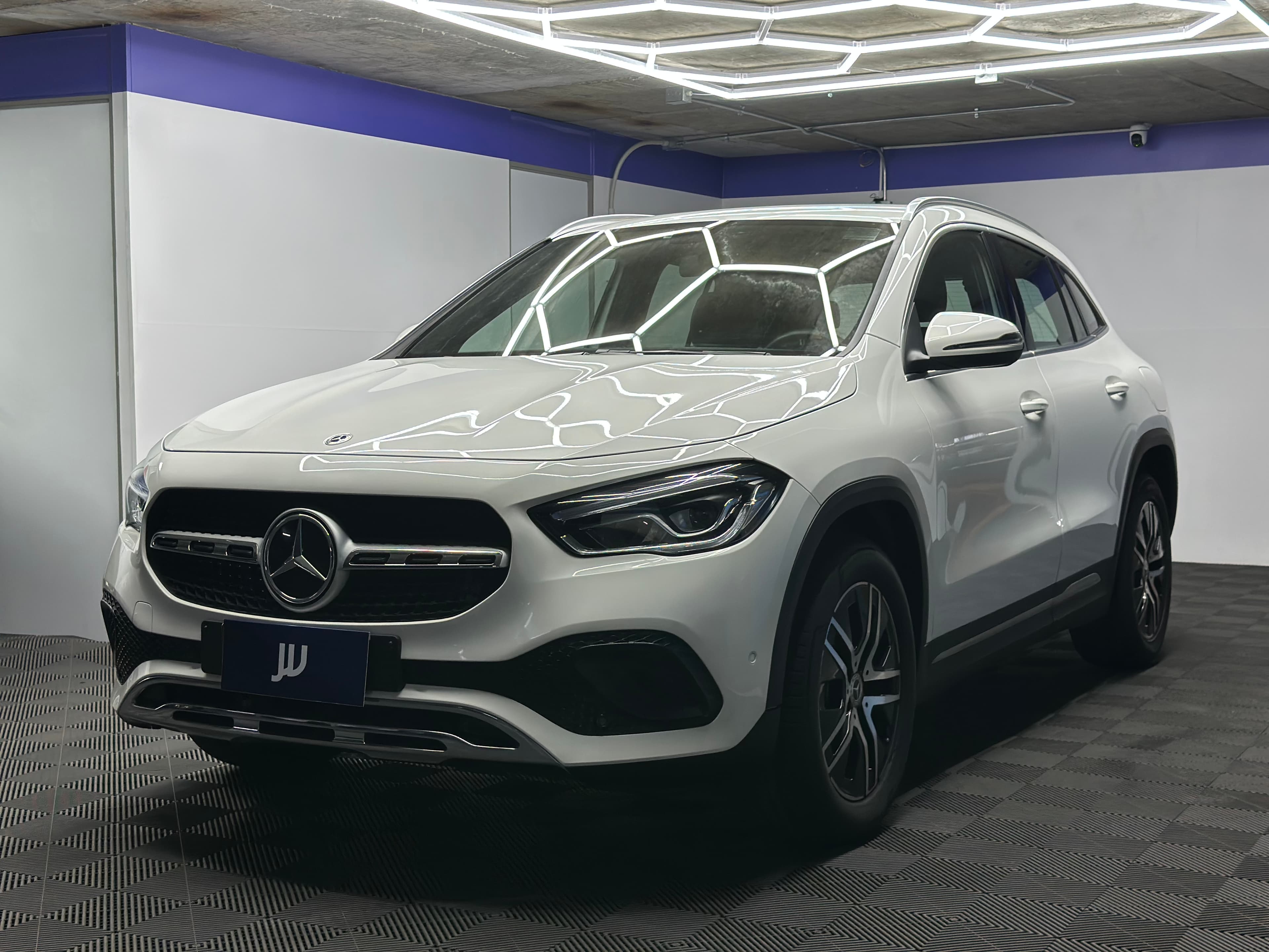 Mercedes-benz Gla 200 - miniatura 3