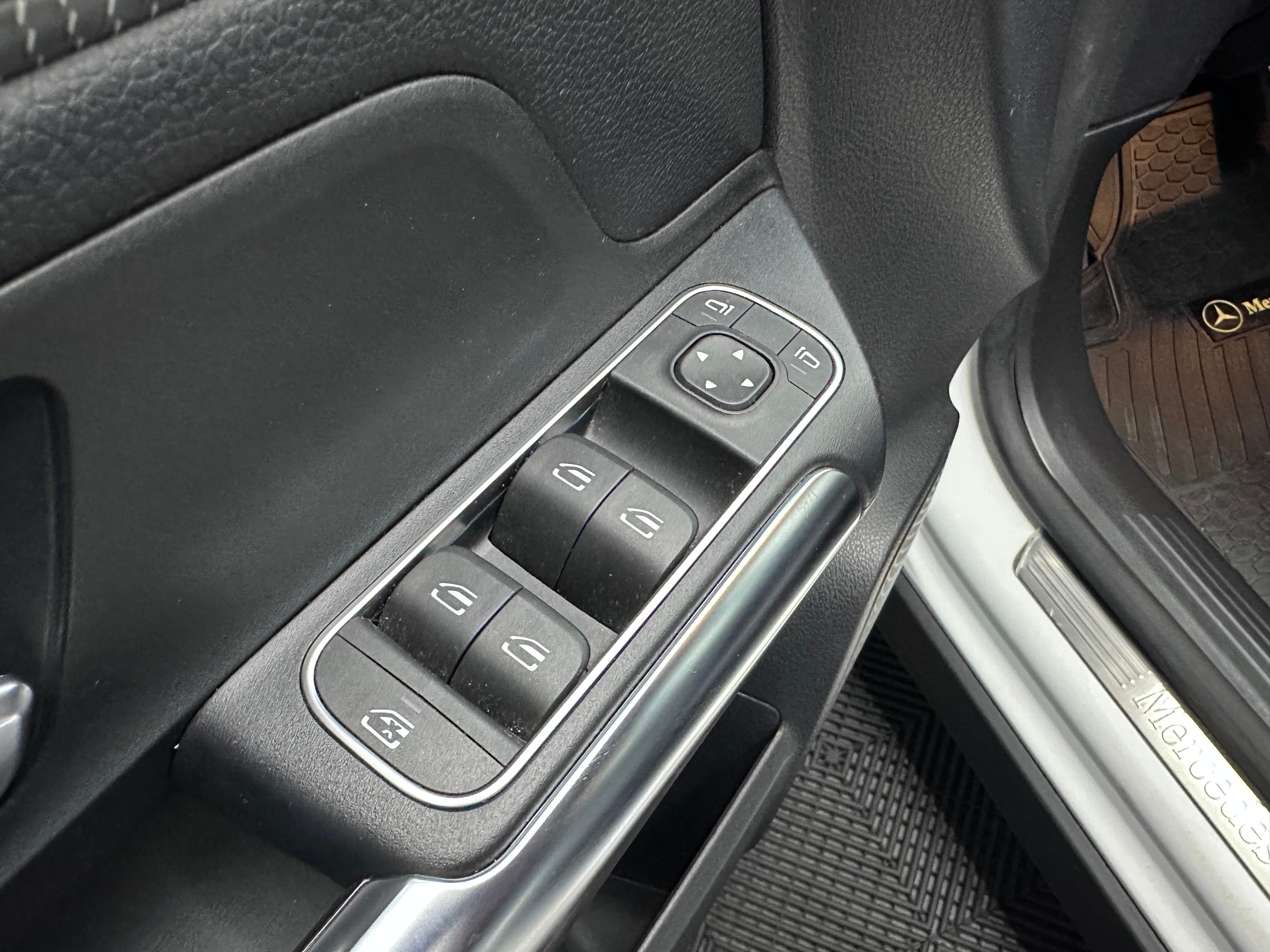 Mercedes-benz Gla 200 - miniatura 8