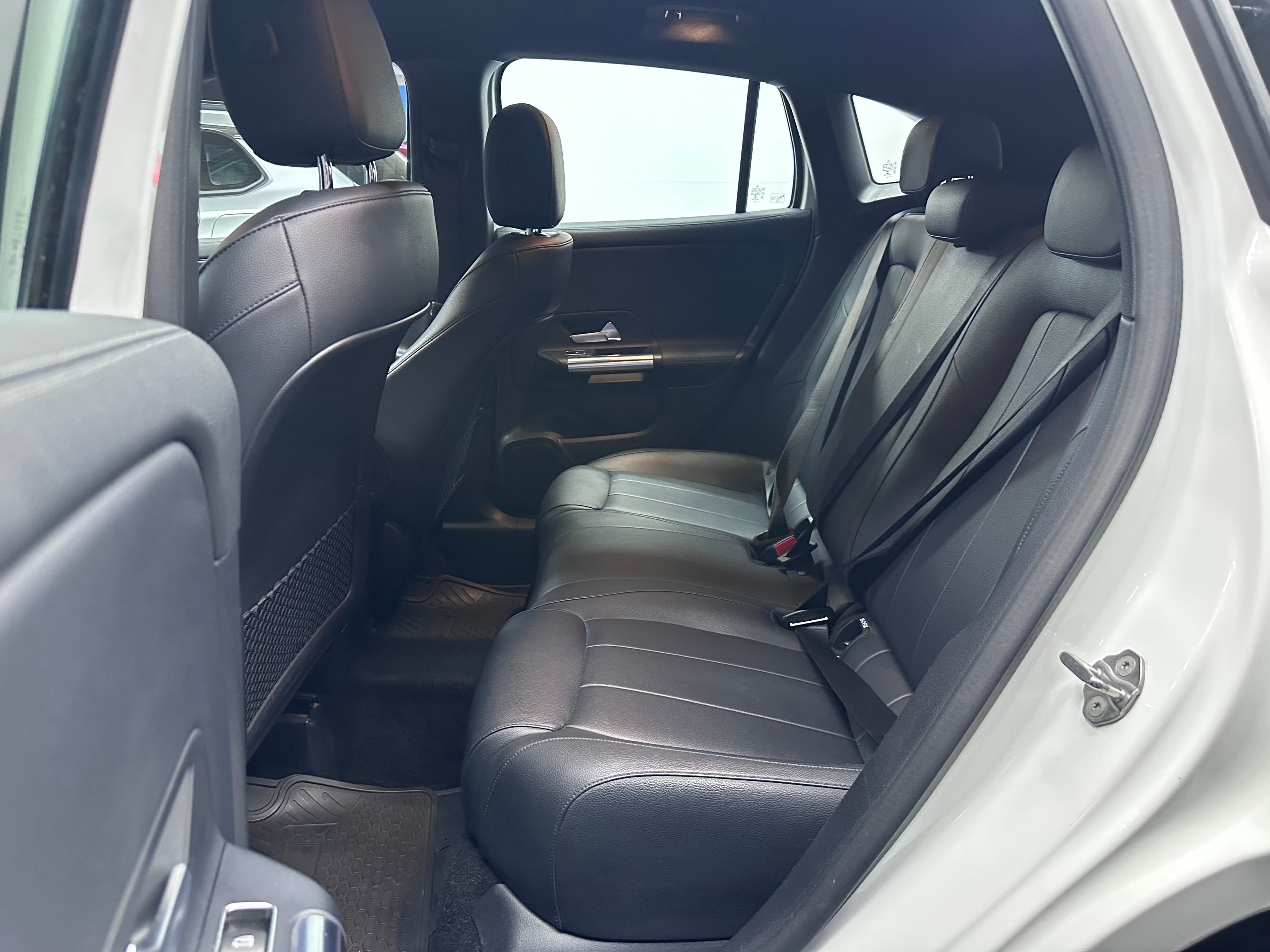 Mercedes-benz Gla 200 - miniatura 13