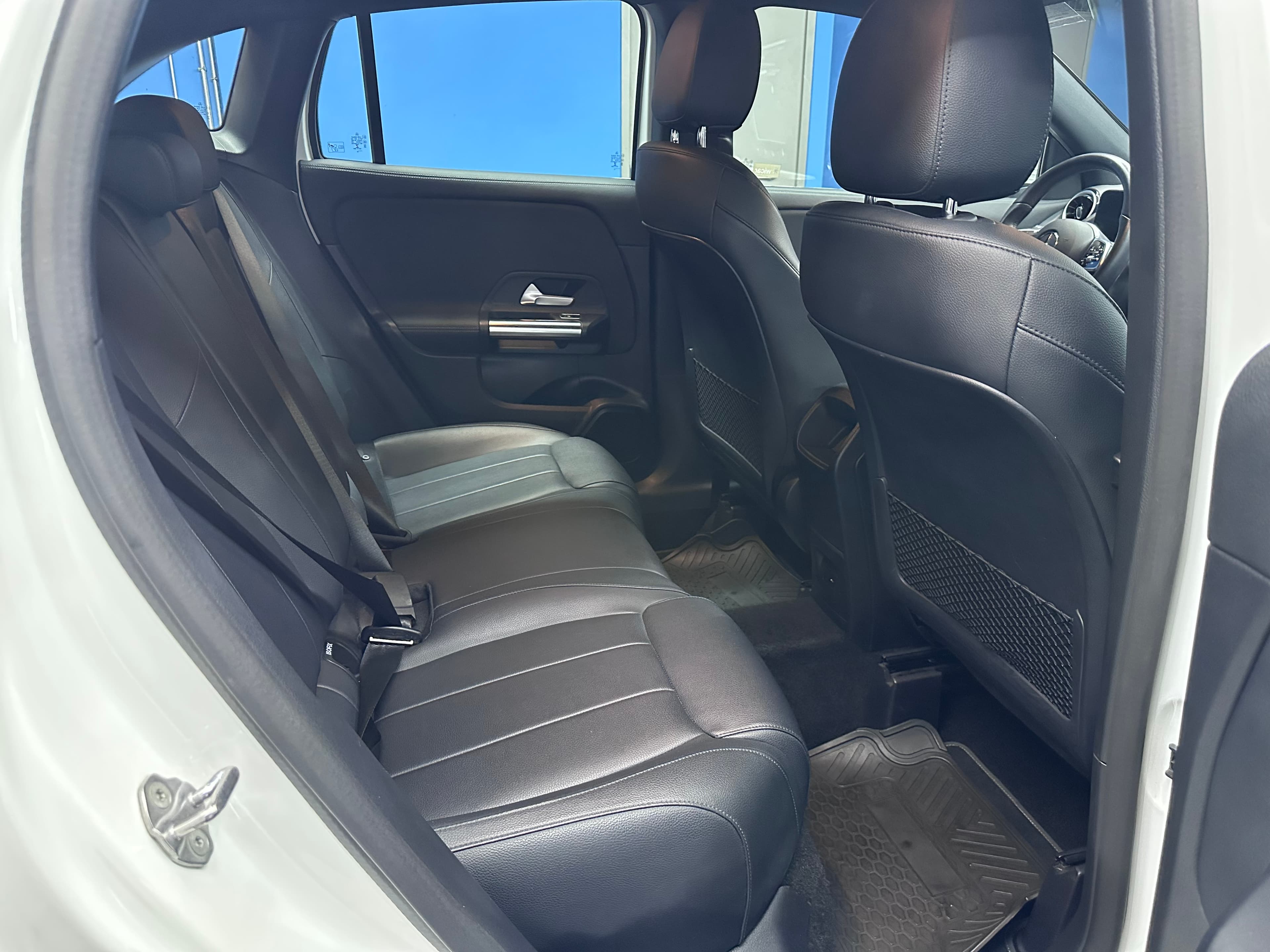 Mercedes-benz Gla 200 - miniatura 15