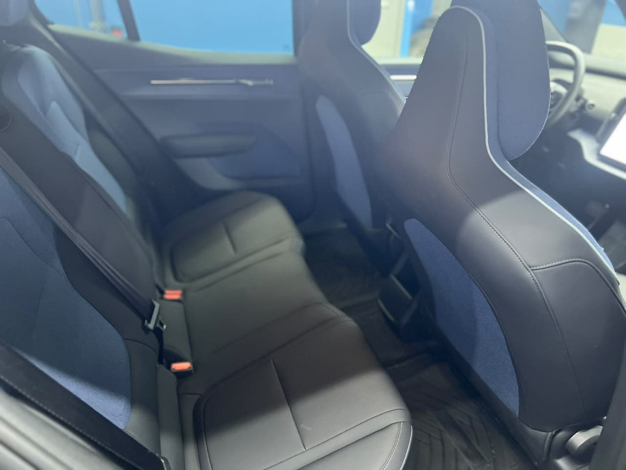 Volvo Ex30 - miniatura 11