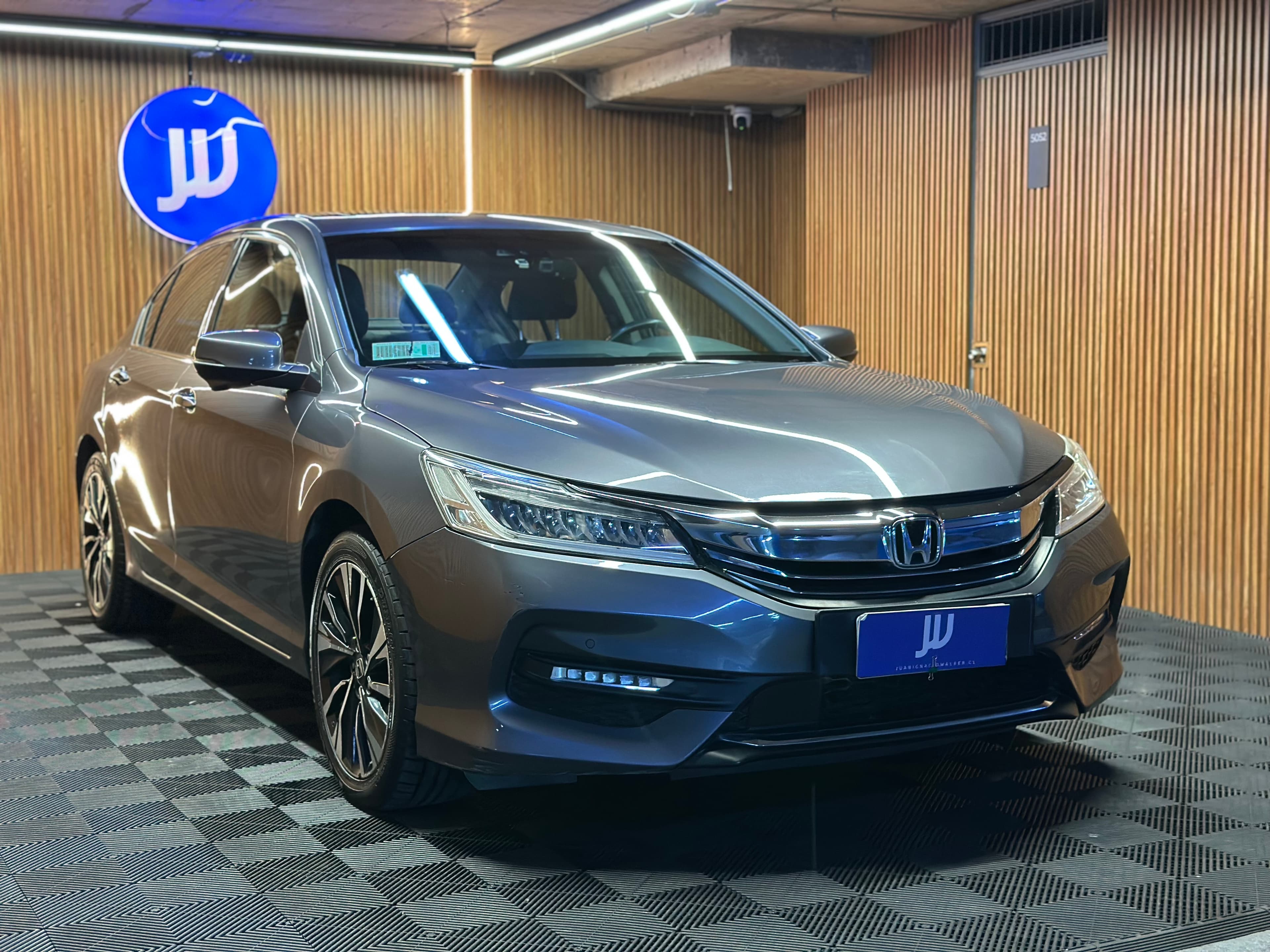 Honda Accord - miniatura 3