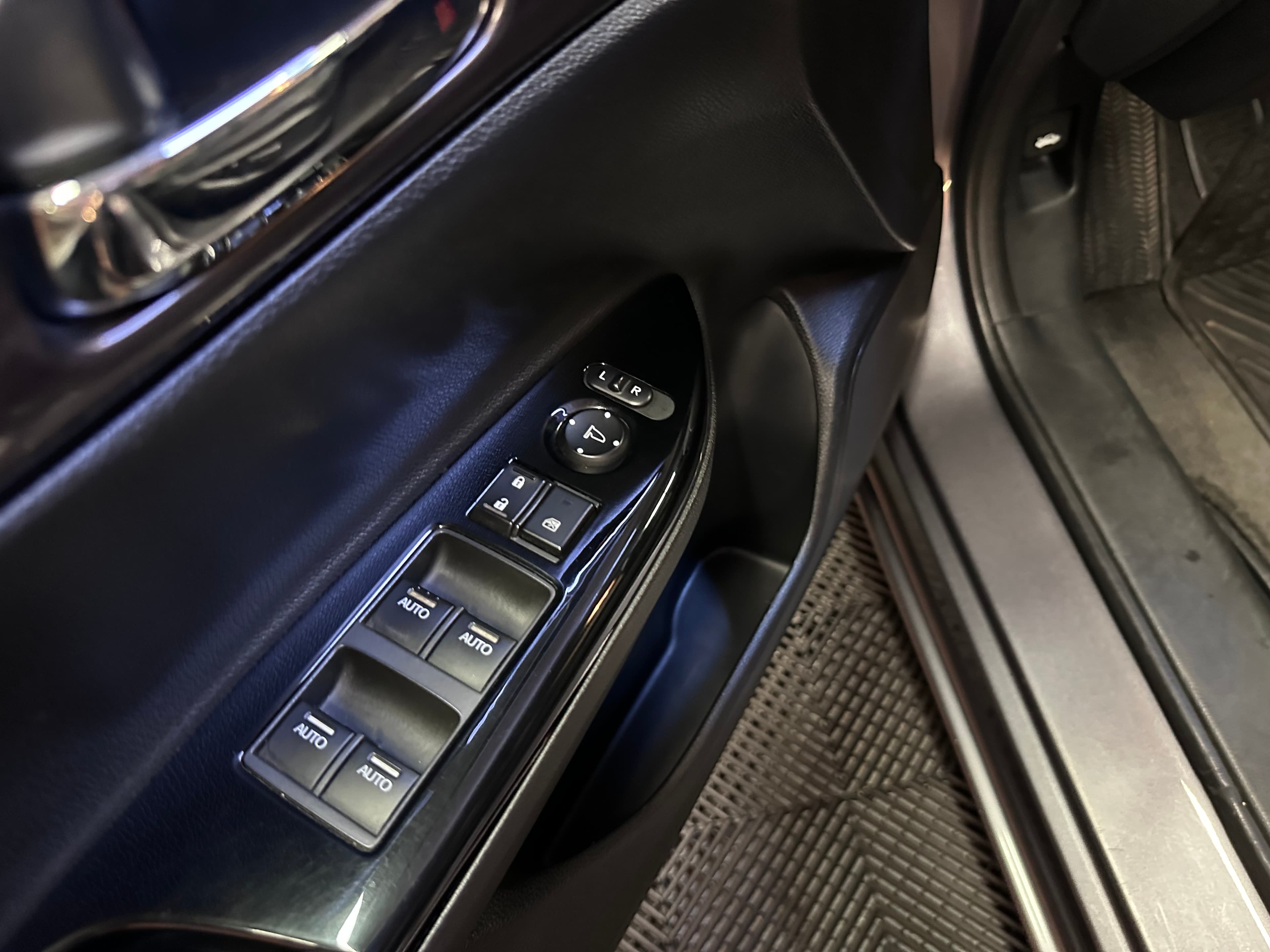 Honda Accord - miniatura 8
