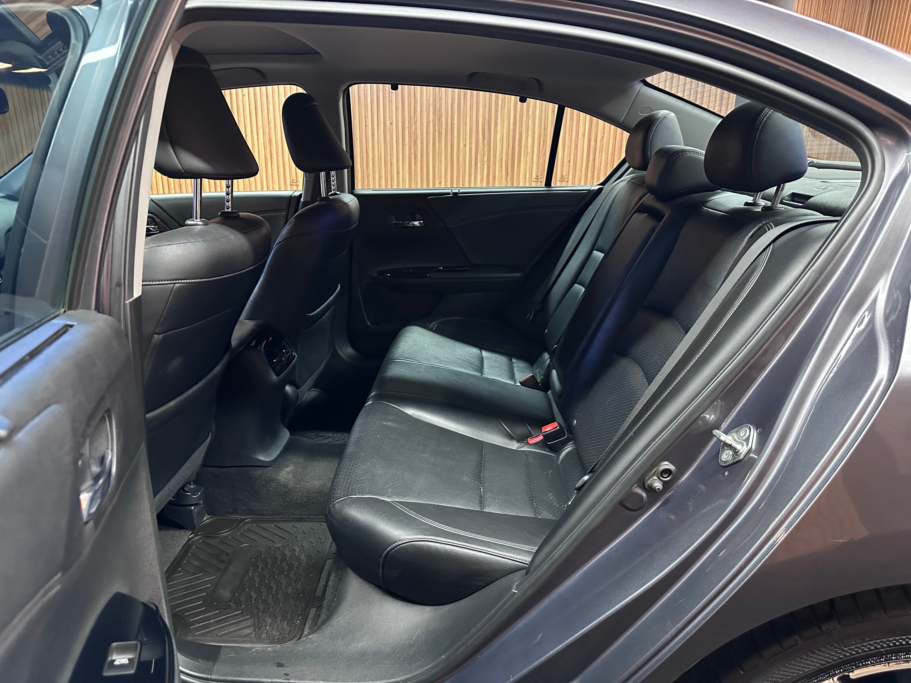 Honda Accord - miniatura 12