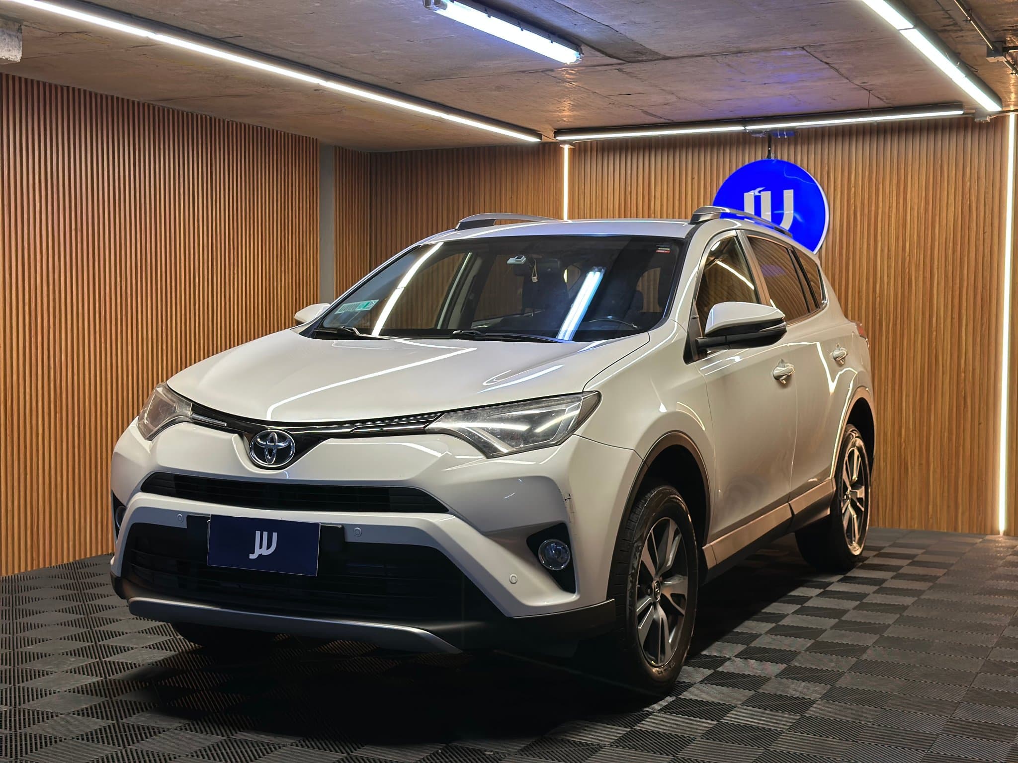Toyota Rav4 - miniatura 3