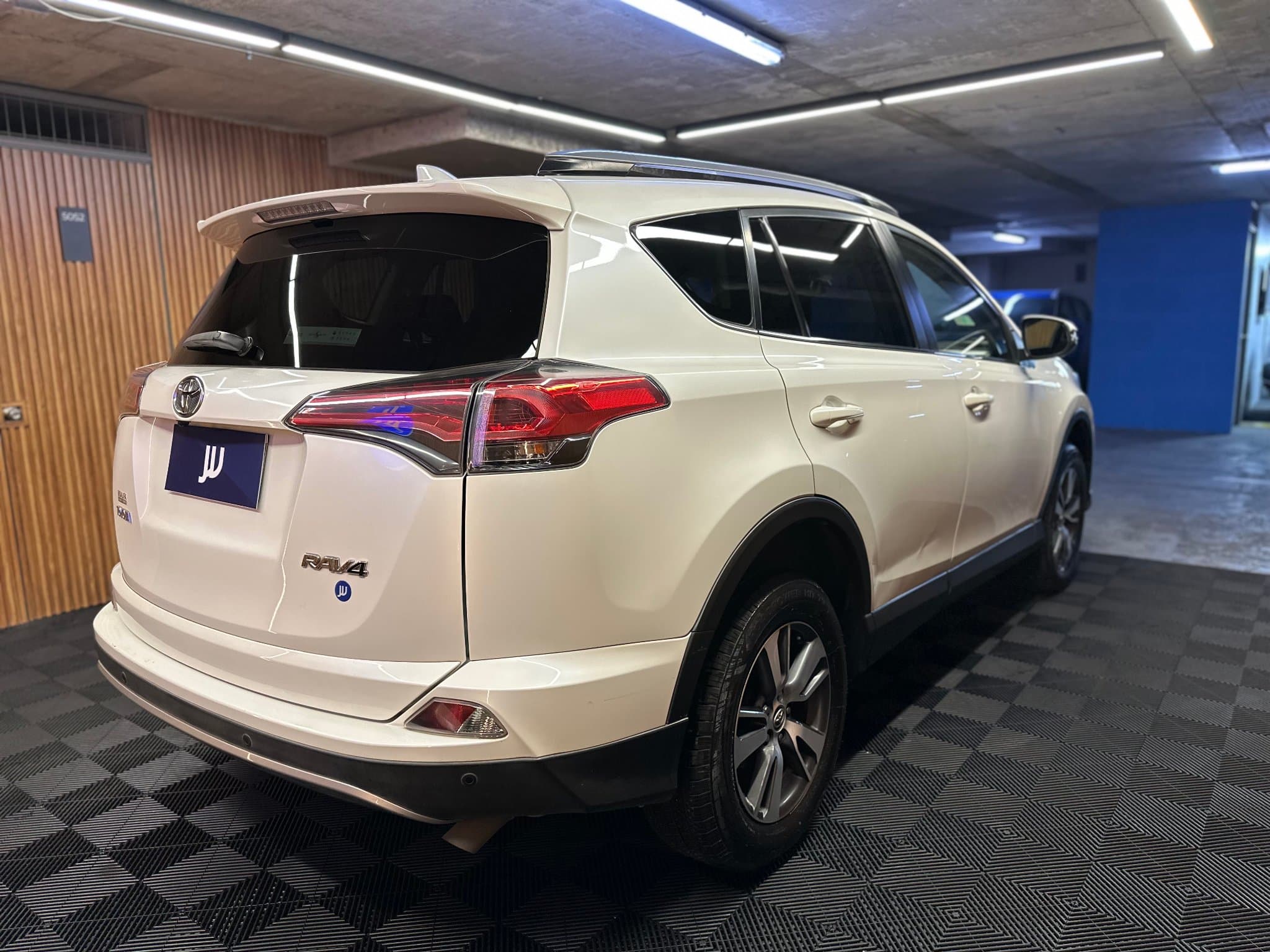 Toyota Rav4 - miniatura 6