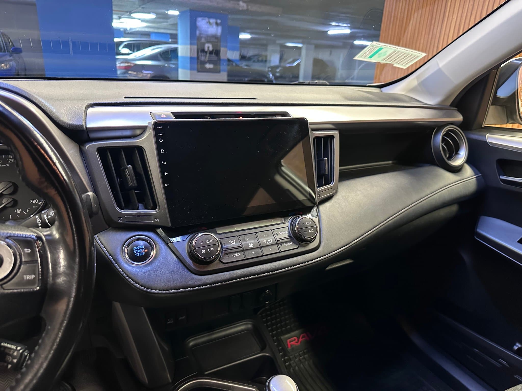 Toyota Rav4 - miniatura 10