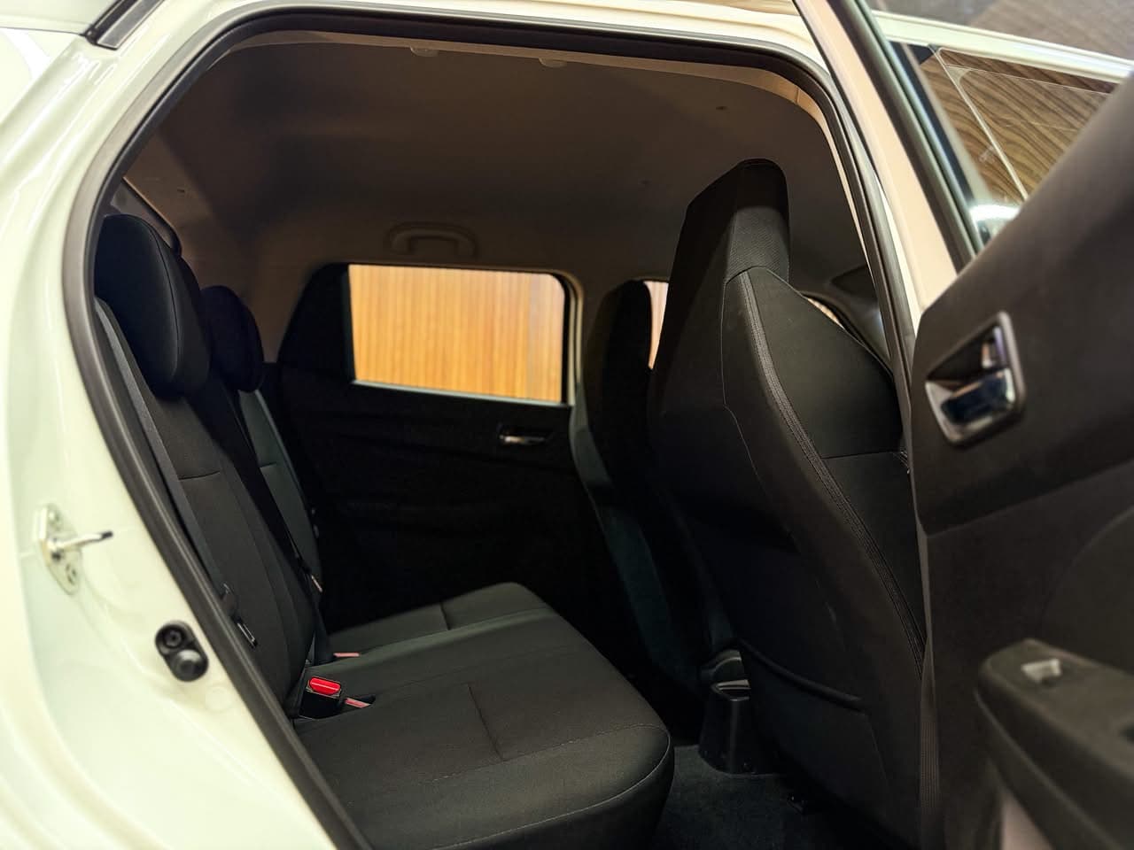 Suzuki Swift - miniatura 12