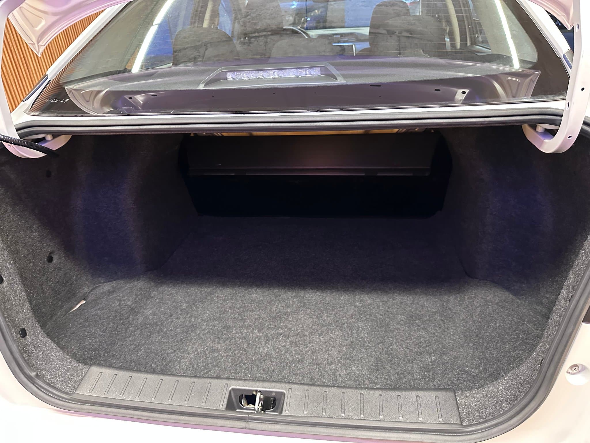 Nissan Versa - miniatura 12
